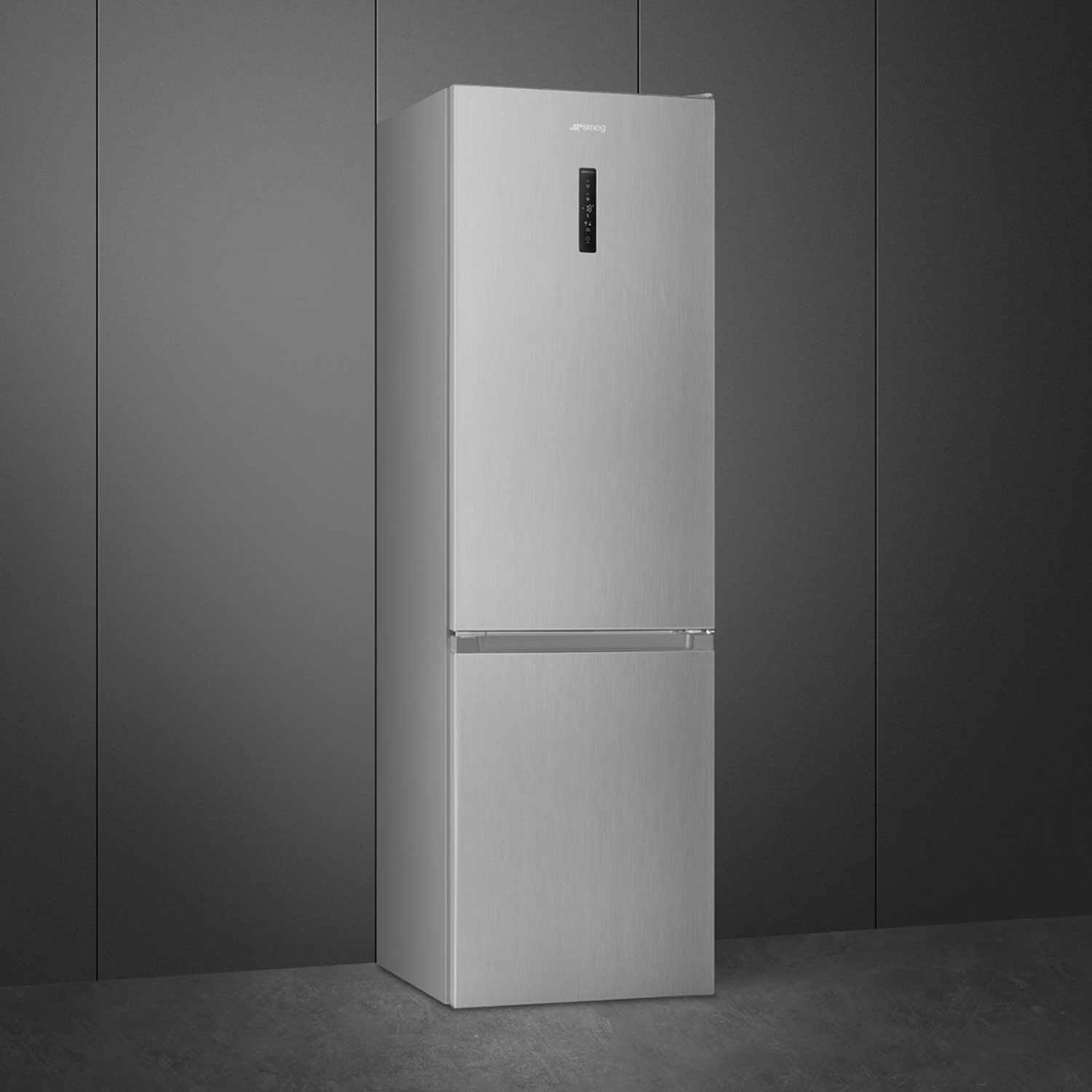 Smeg Kuehl Gefrierschrankkombi RC18XDNC Front Ambiente 103583