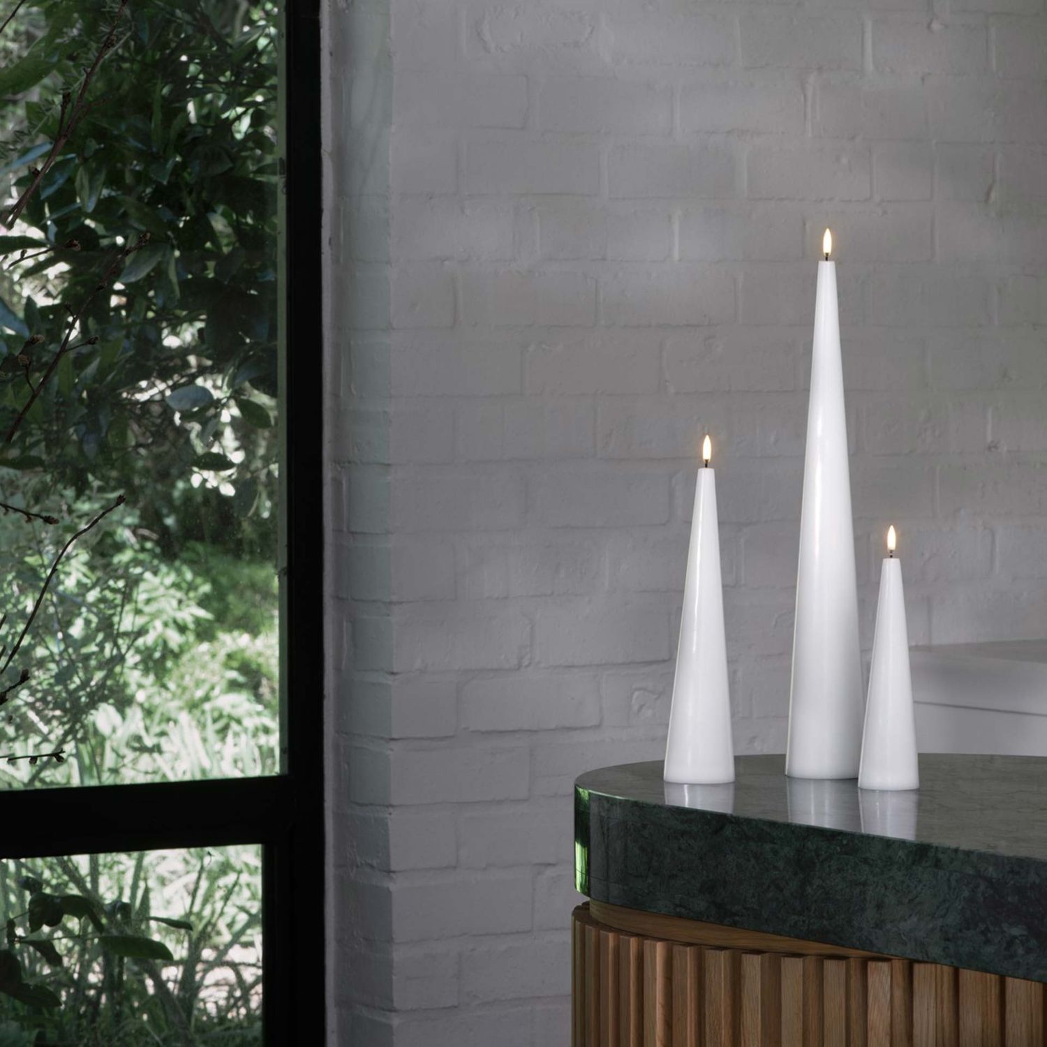 Uyuni Lighting - LED Kegelkerze 30 cm nordic white