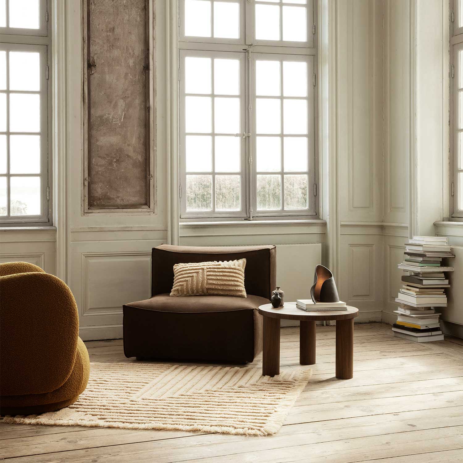 Ferm Living - Oyster Tischleuchte schwarz