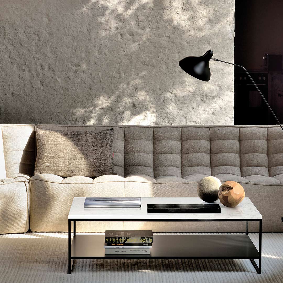 ethnucraft sofa beige ambiente rund close up 83981