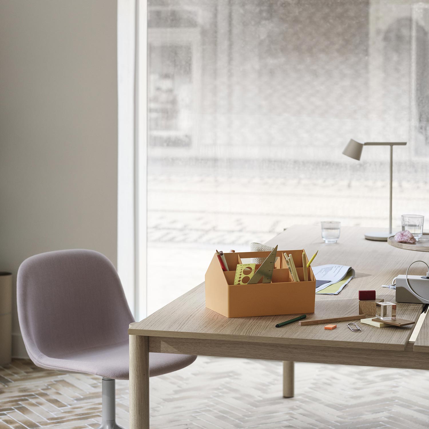 muuto sketch toolbox burnt orange tip lampe 82392