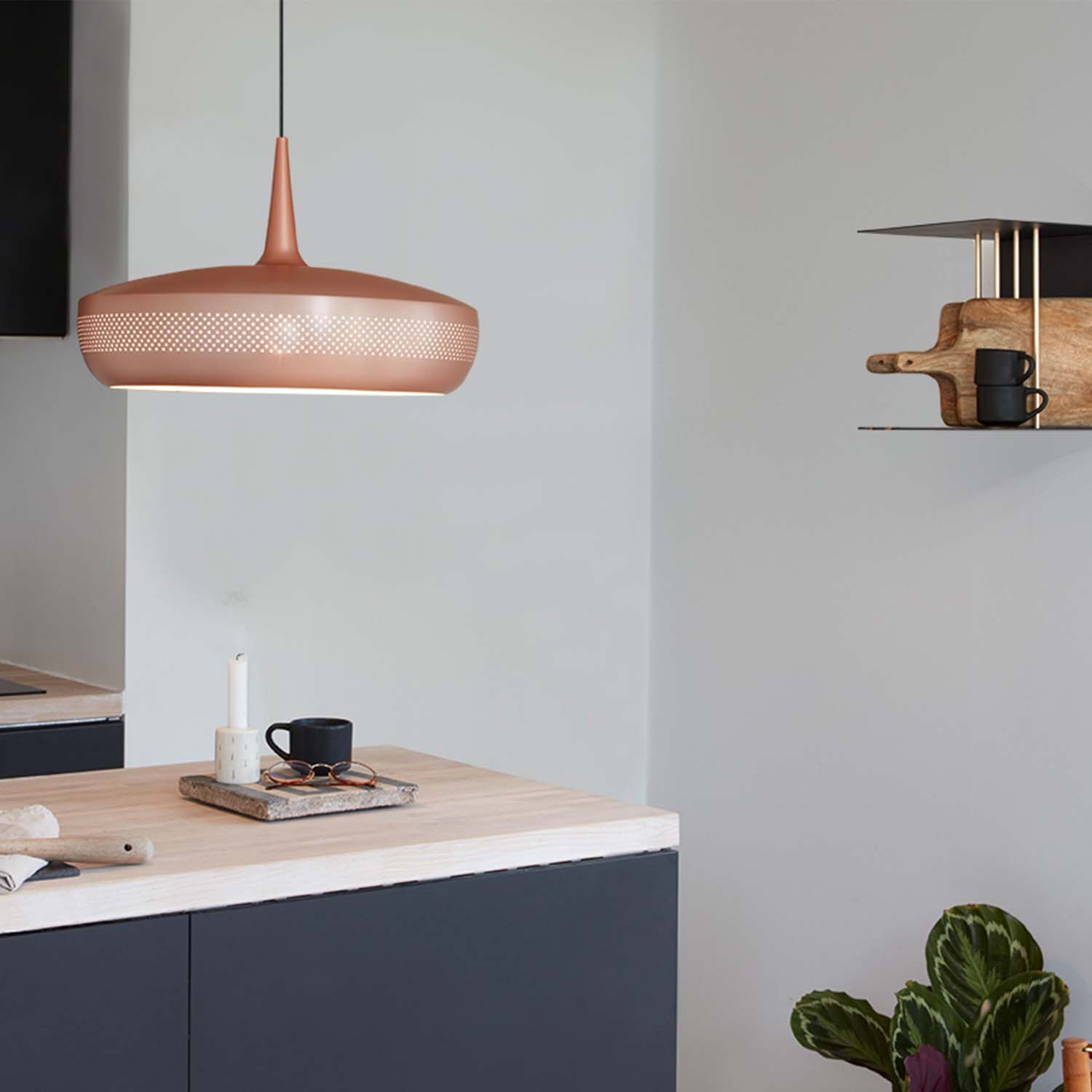 Ambiente Clava Dine Umage Leuchte Red Earth