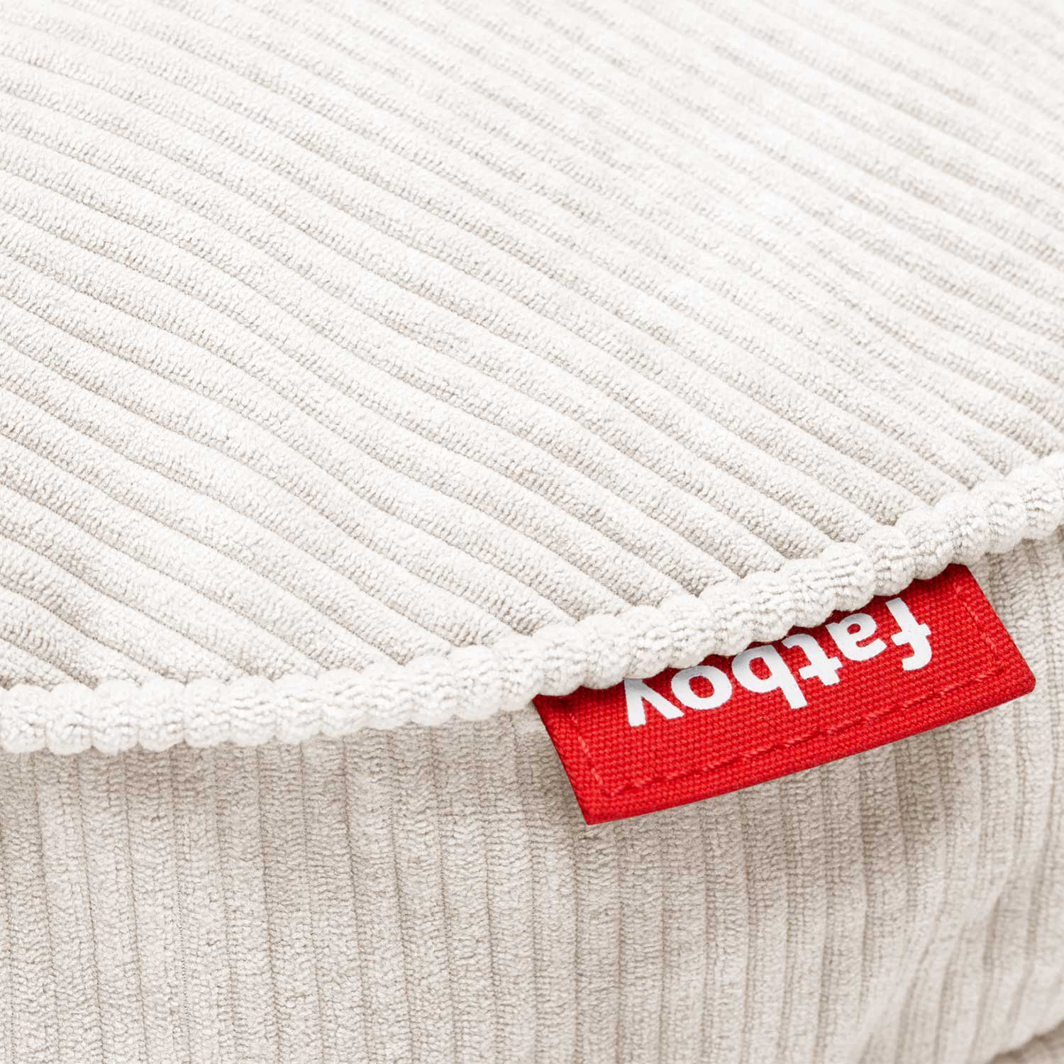 fatboy recycled pill pillow cord cream closeups detail 96642