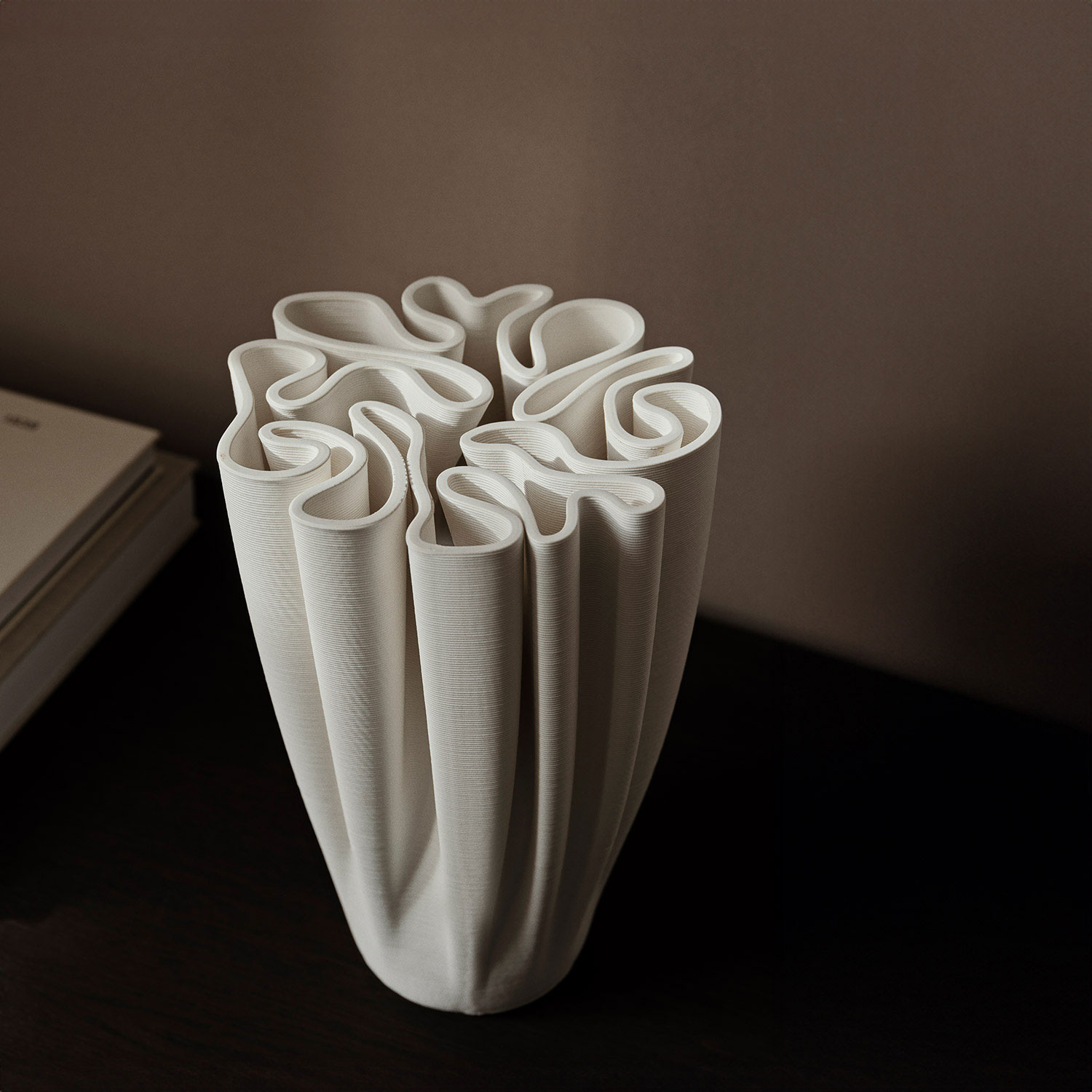 Ferm Living - Dedali Vase off-white small
