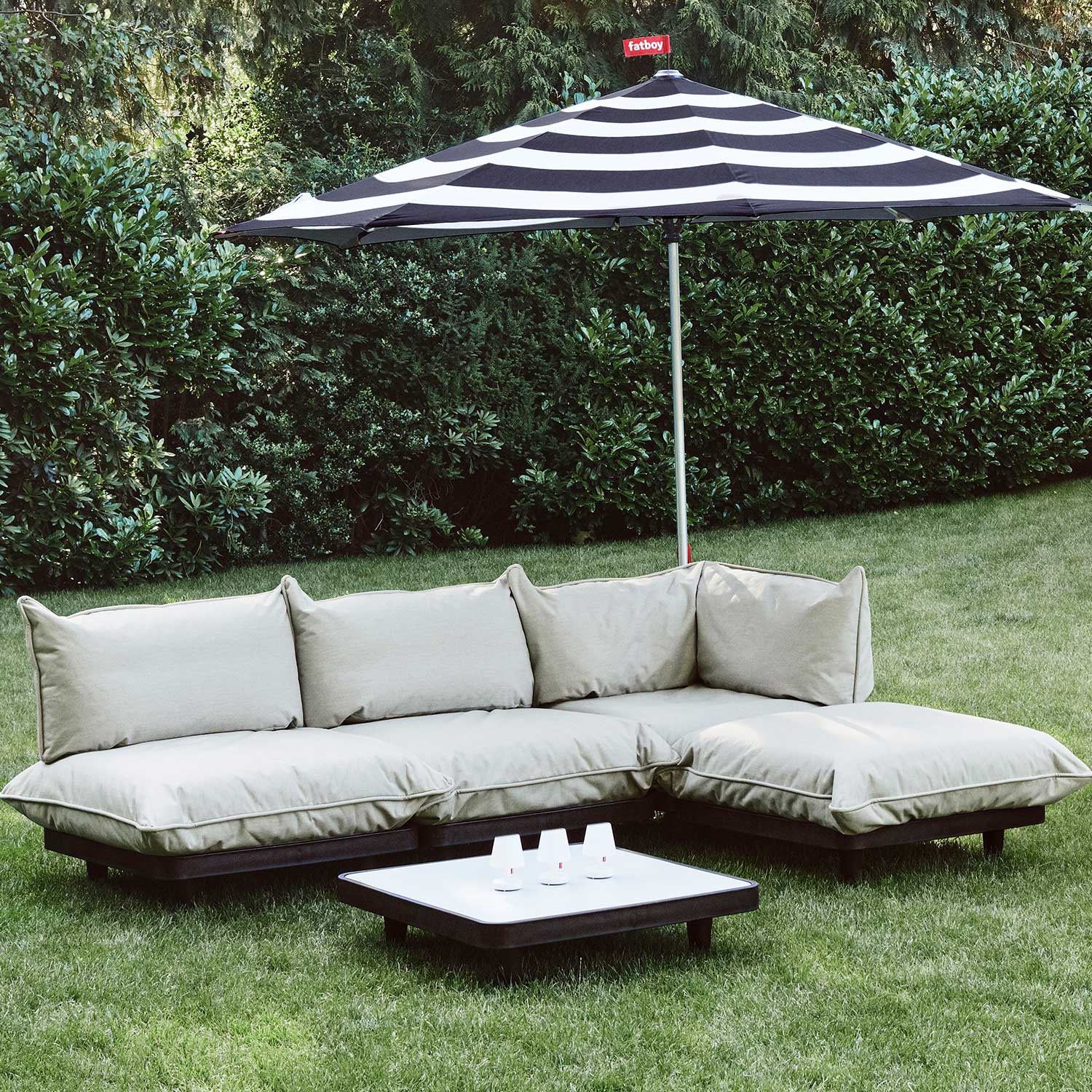 fatboy paletti tisch mit sofa 58952