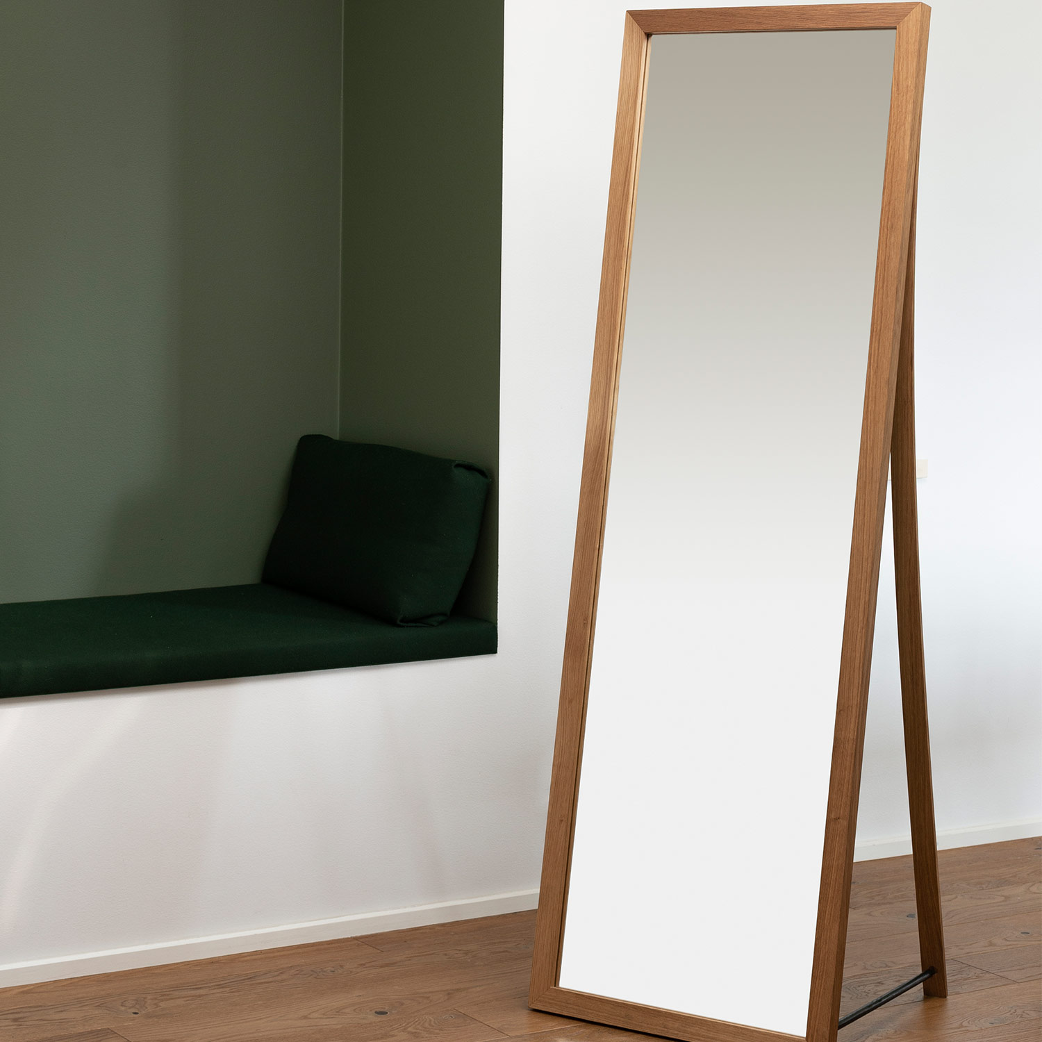we do wood framed mirror 61996