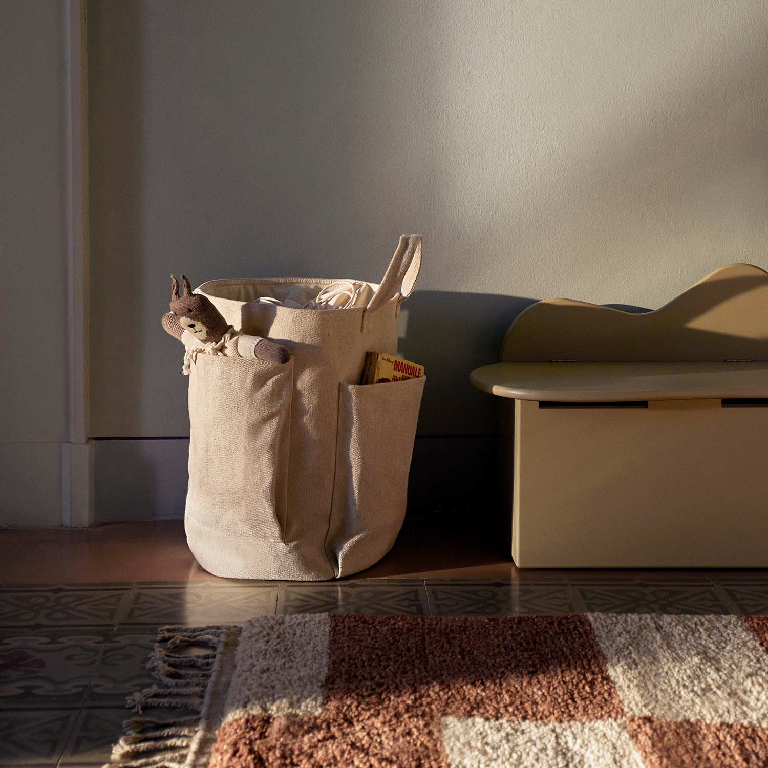 ferm living pocket aufbewahrungstasche wohnzimmer 90925