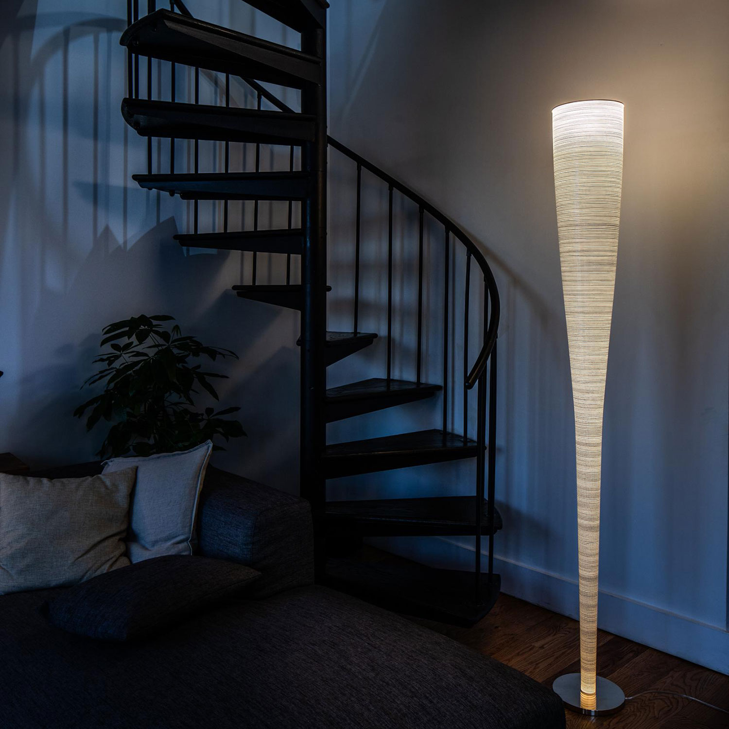 mite stehleuchte schwarz foscarini flur 63473