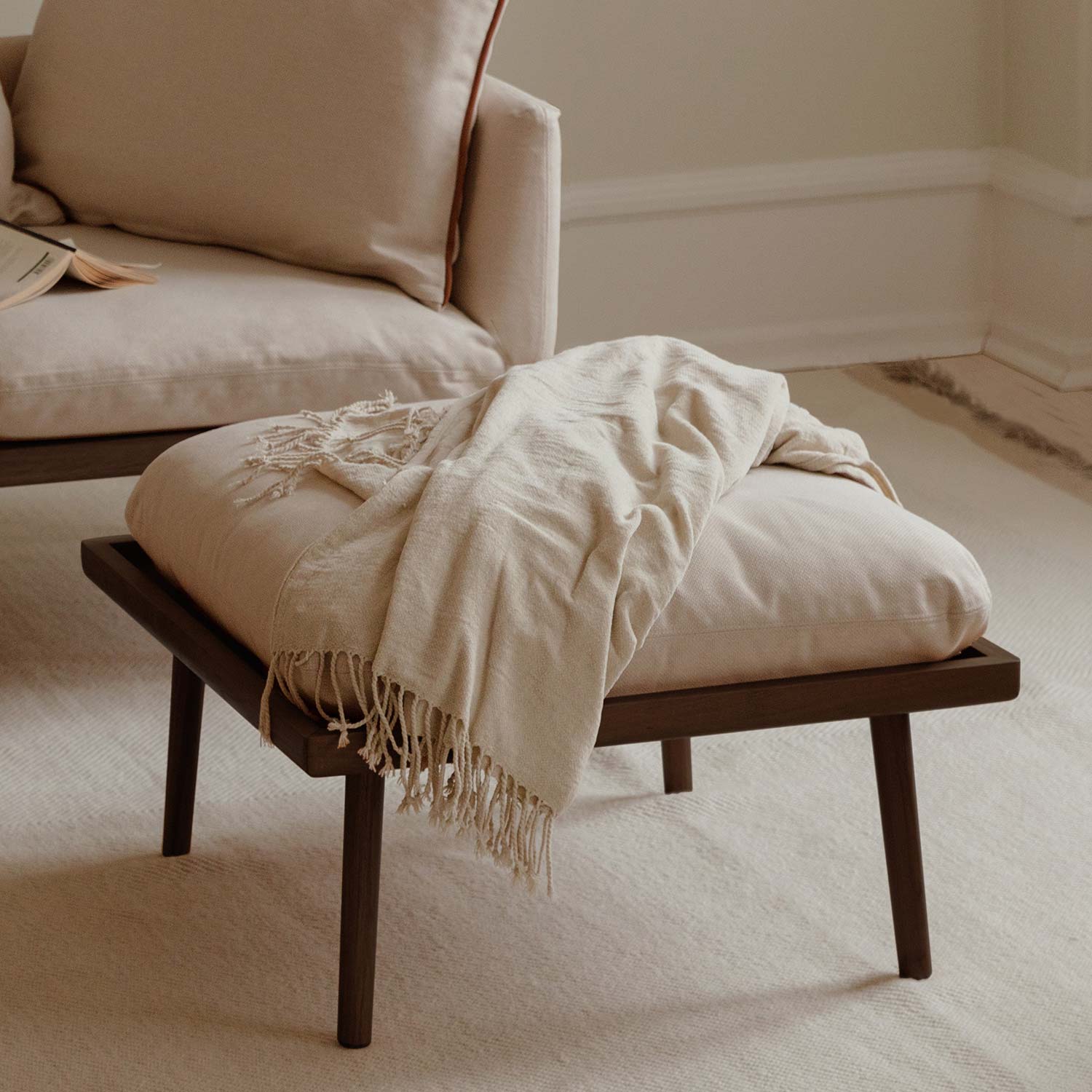 UMAGE - Lounge Around Shuffle Pouf sterling