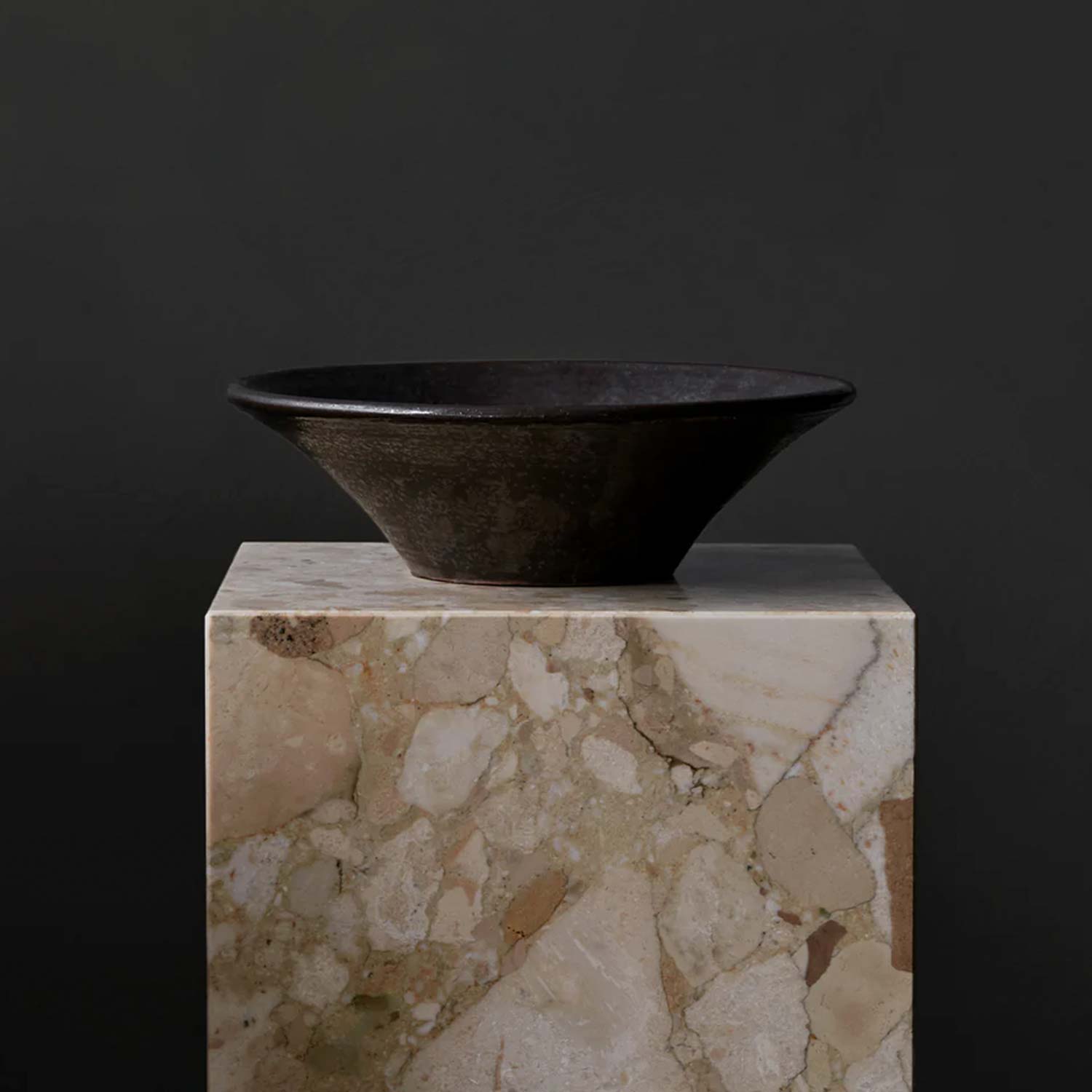 Audo - Plinth Podium cube braun