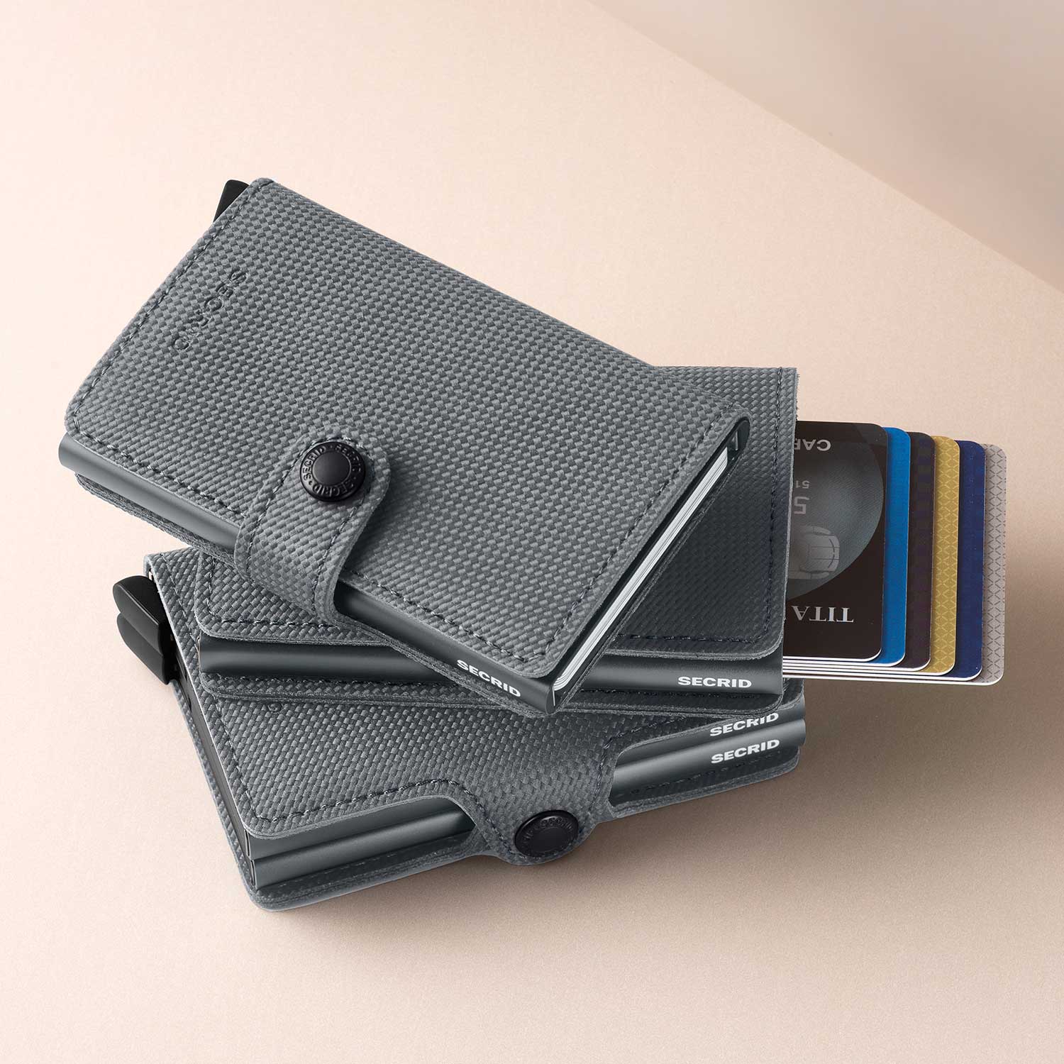 cool grey carbon secrid 79349