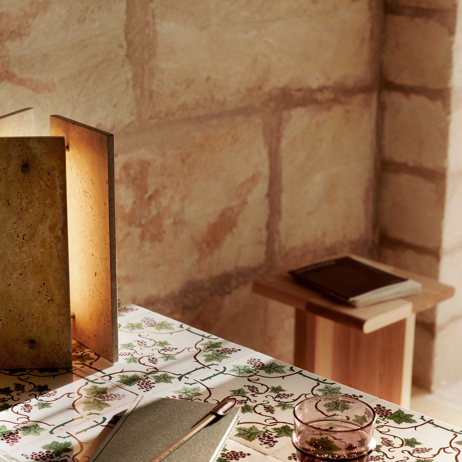 Ferm Living - Oeste Tischleuchte klares Glas