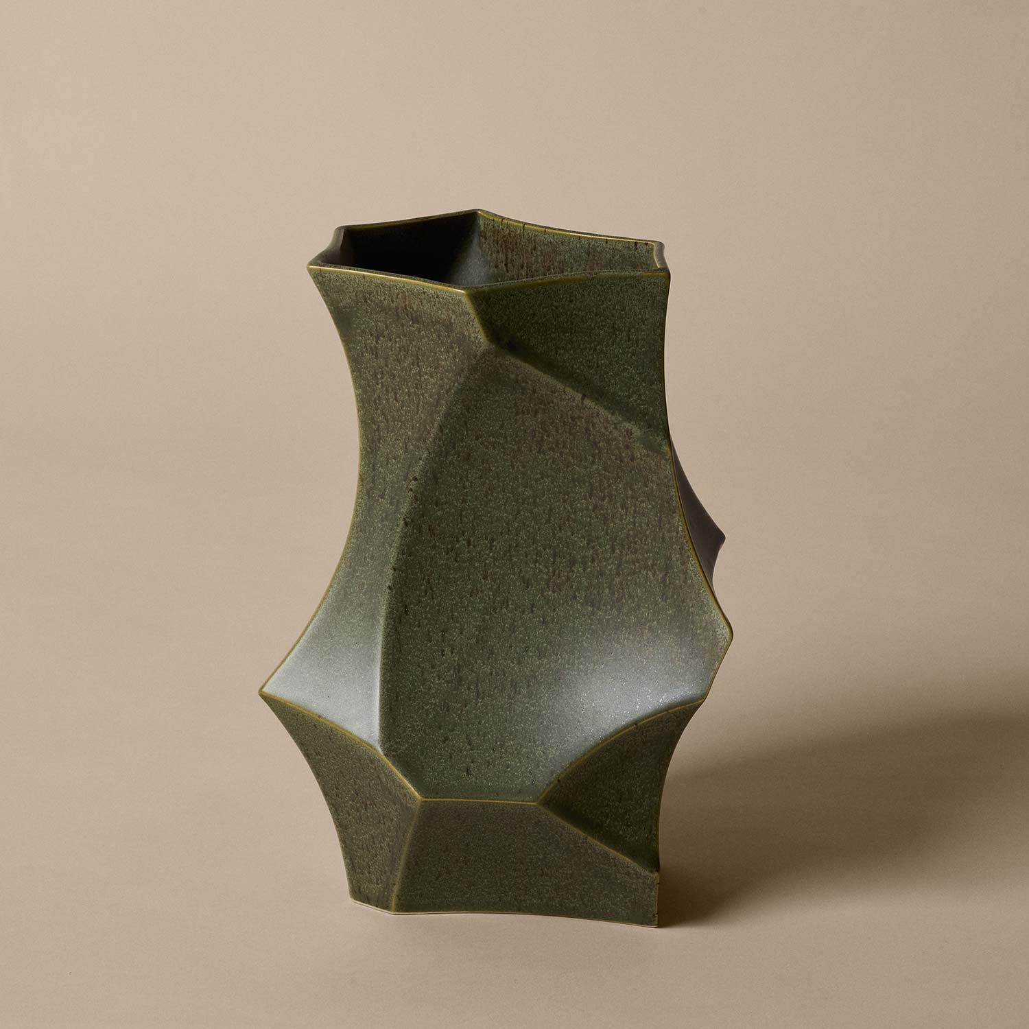 Ferm Living - Cueva Vase small dark sage