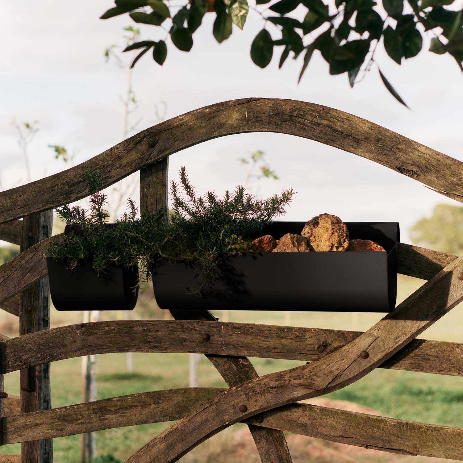 Ferm Living - Uma Balkonkasten klein cashmere