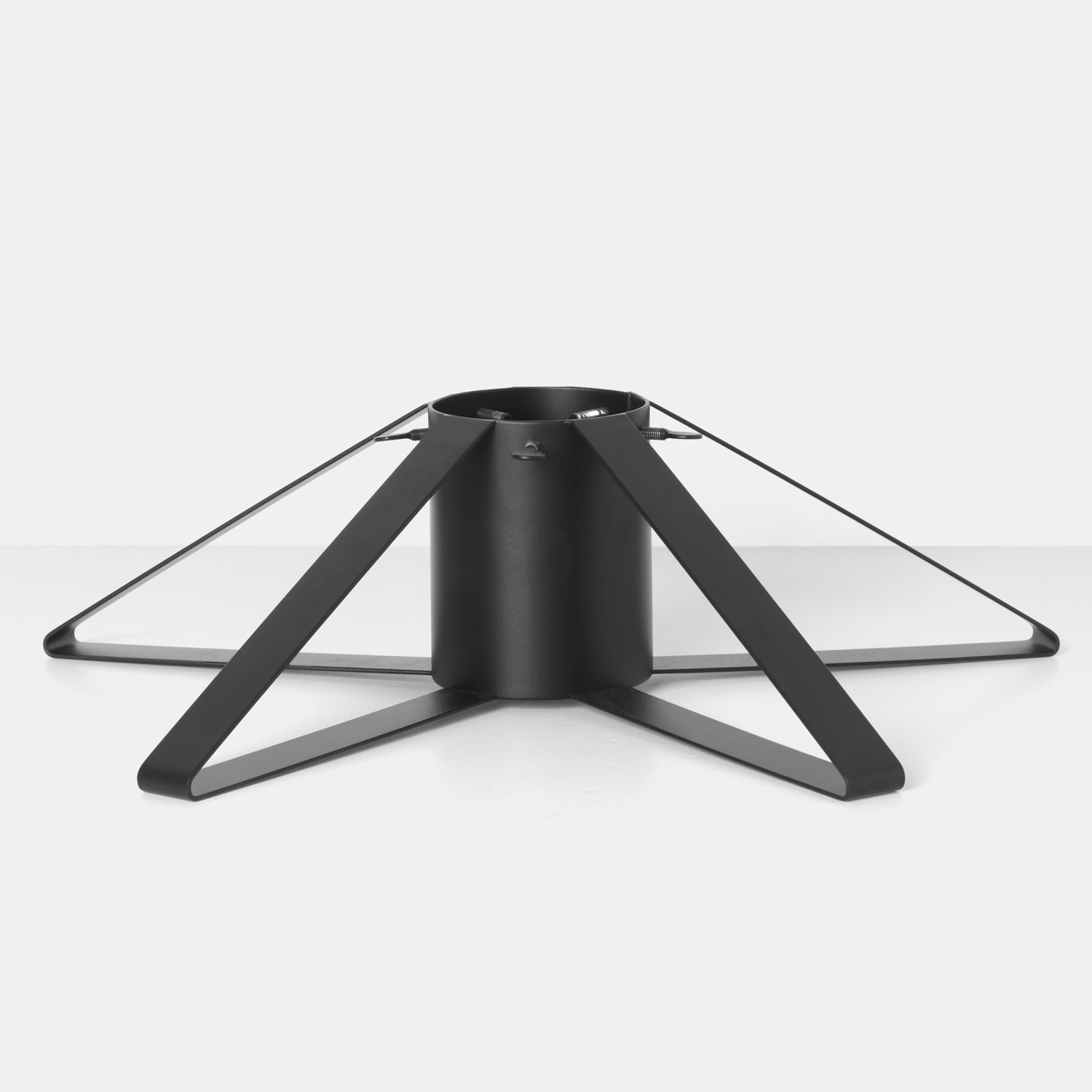 ferm living christbaumstaender schwarz 24161