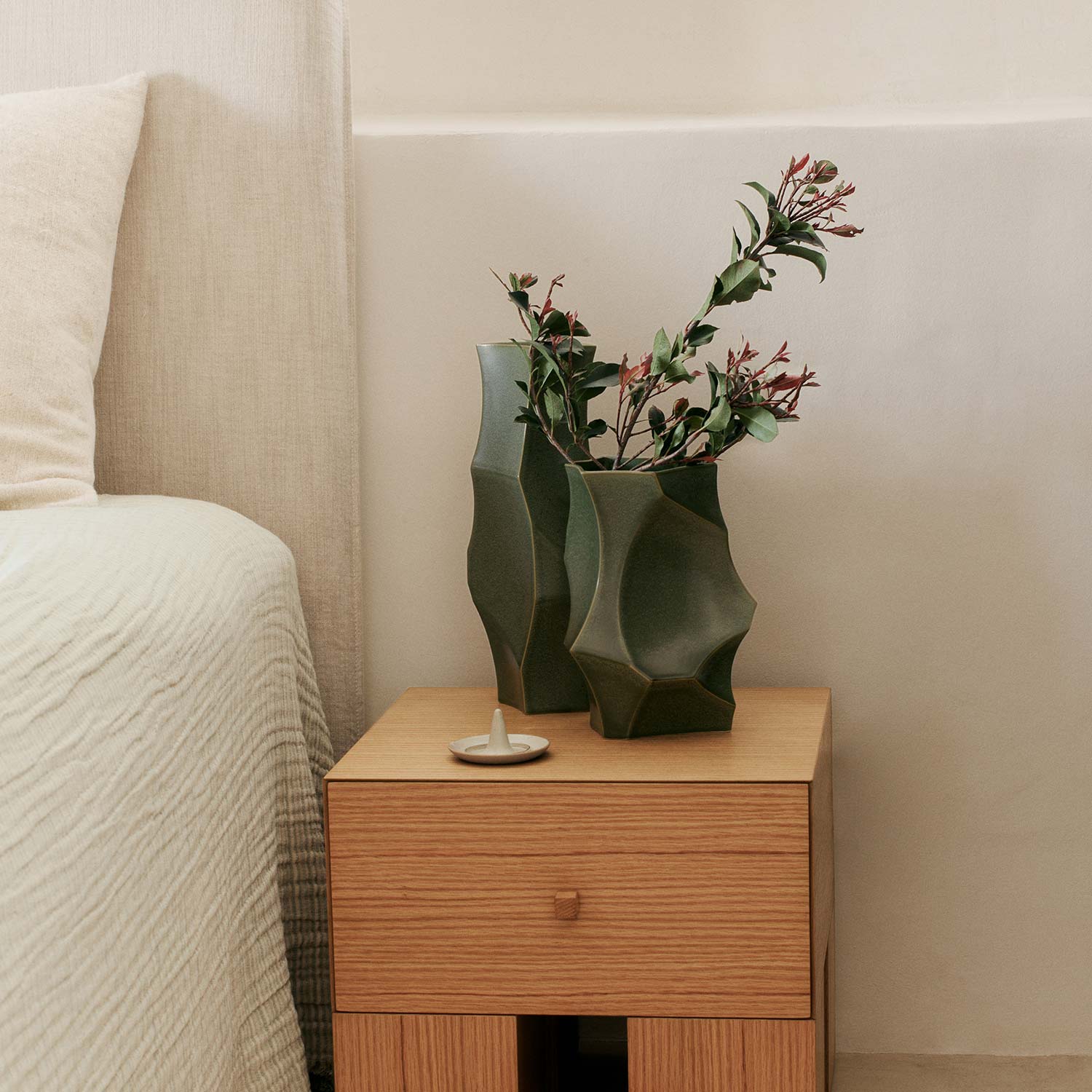 Ferm Living - Cueva Vase small dark sage