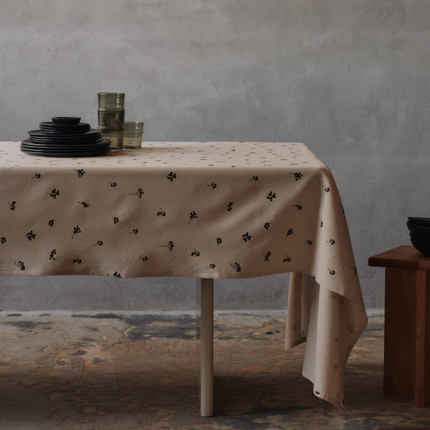 Ferm Living - Baies Tischdecke natur/dark chocolate