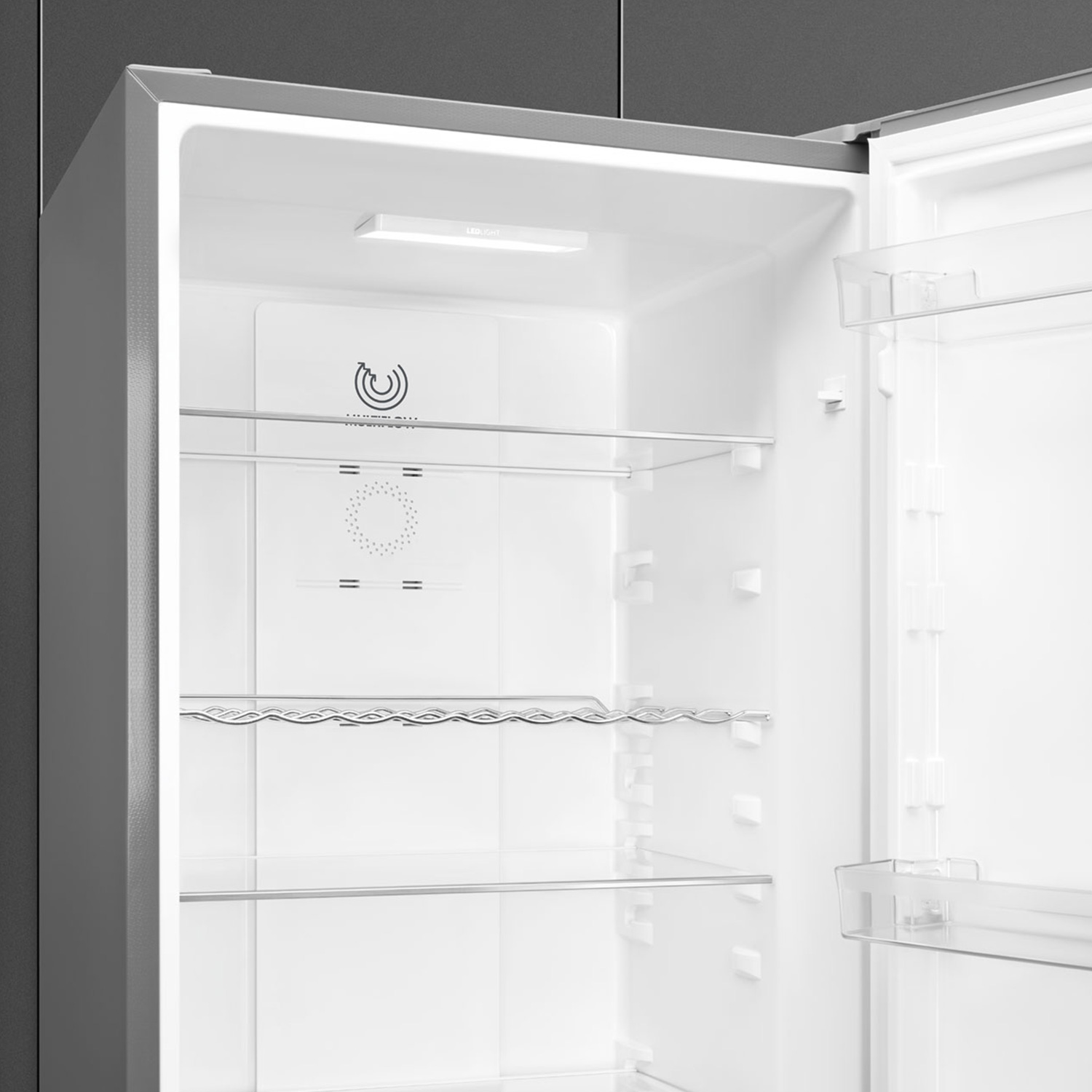 Smeg Kuehl Gefrierschrankkombi RC18XDNC Offen Detail oben 103587