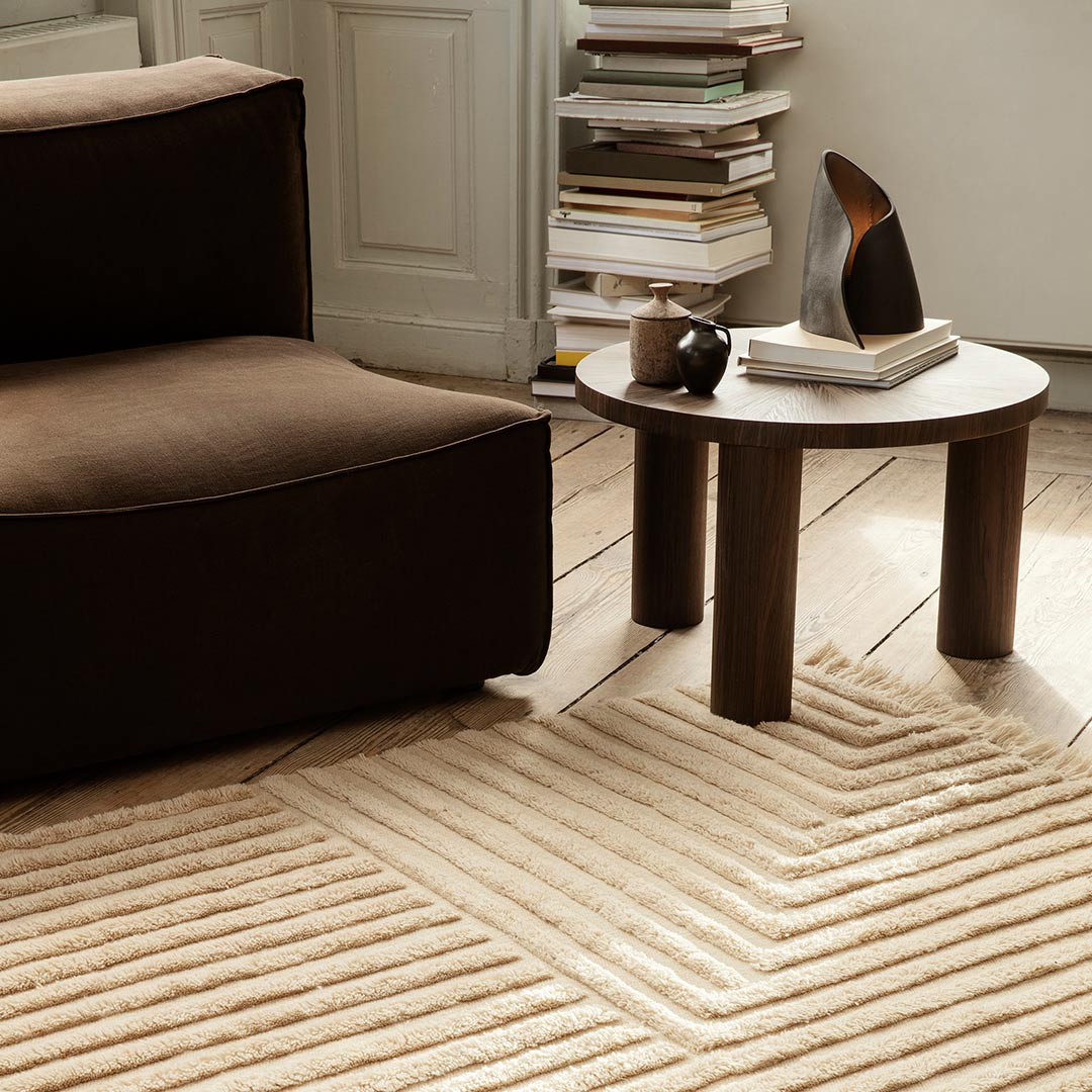 Ferm Living - Oyster Tischleuchte schwarz