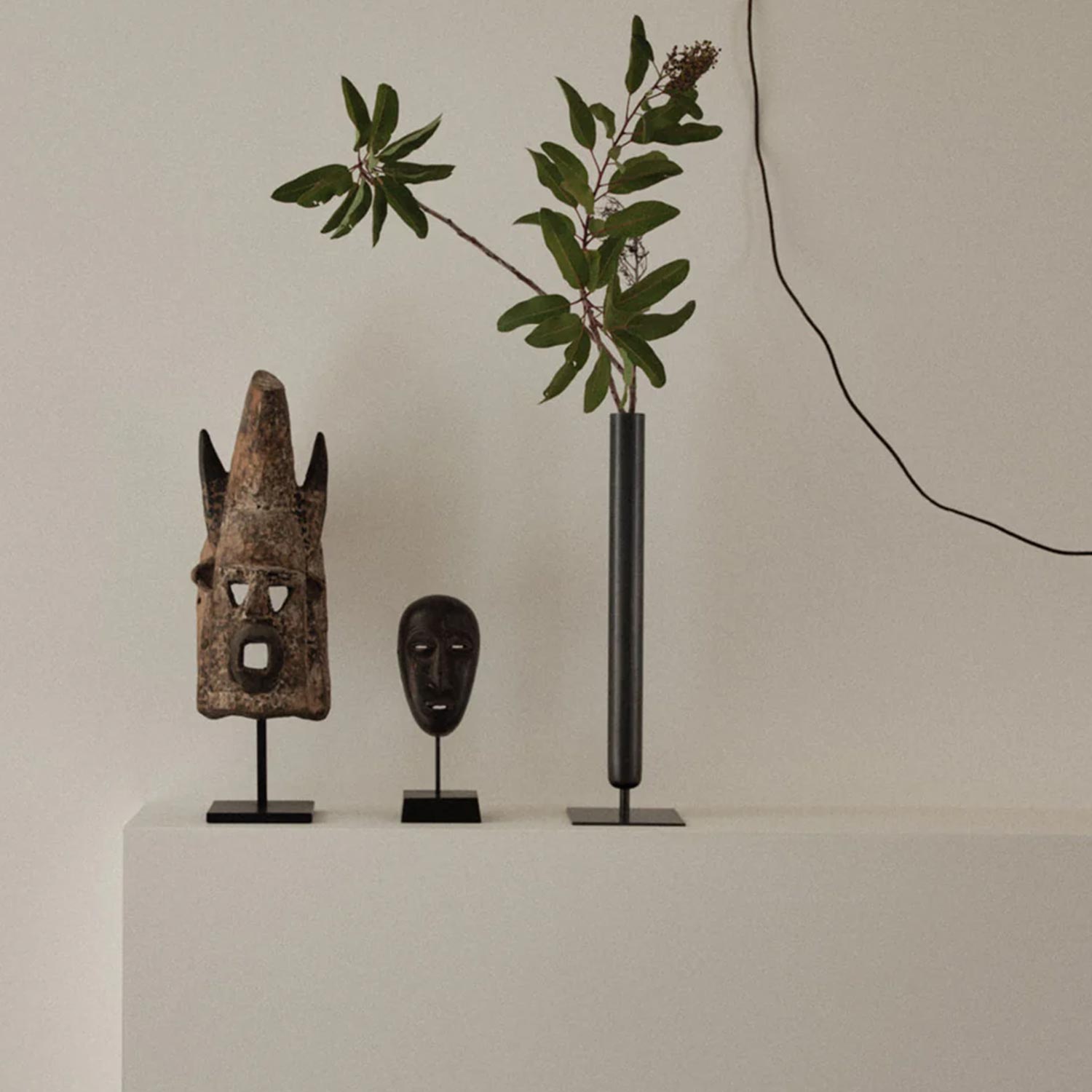 Audo Stance Vase 40 cm ueber Kamin 103696