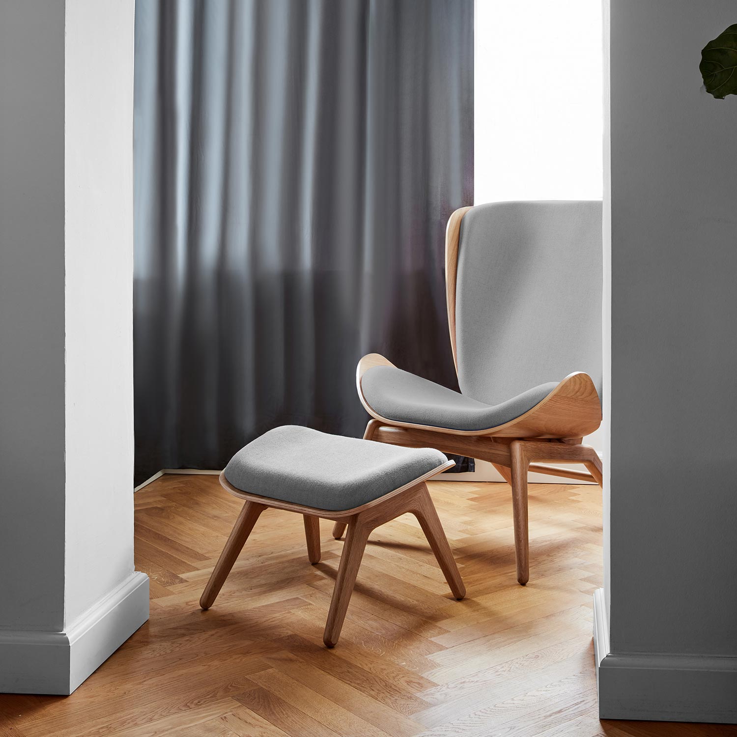 the reader umage mit ottoman 80800