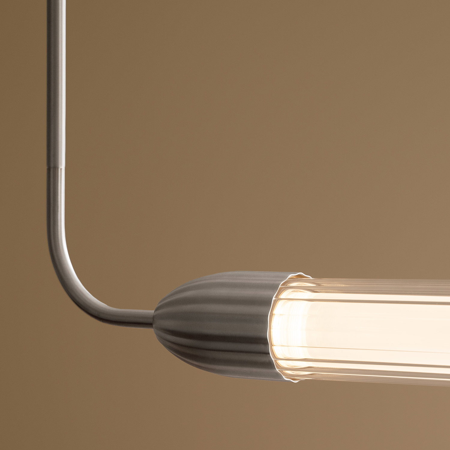 UMAGE - Lemon Squeeze Linear Pendelleuchte messing