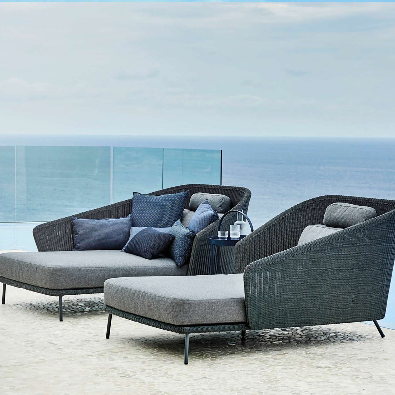 cane line mega daybed links ambiente 89285