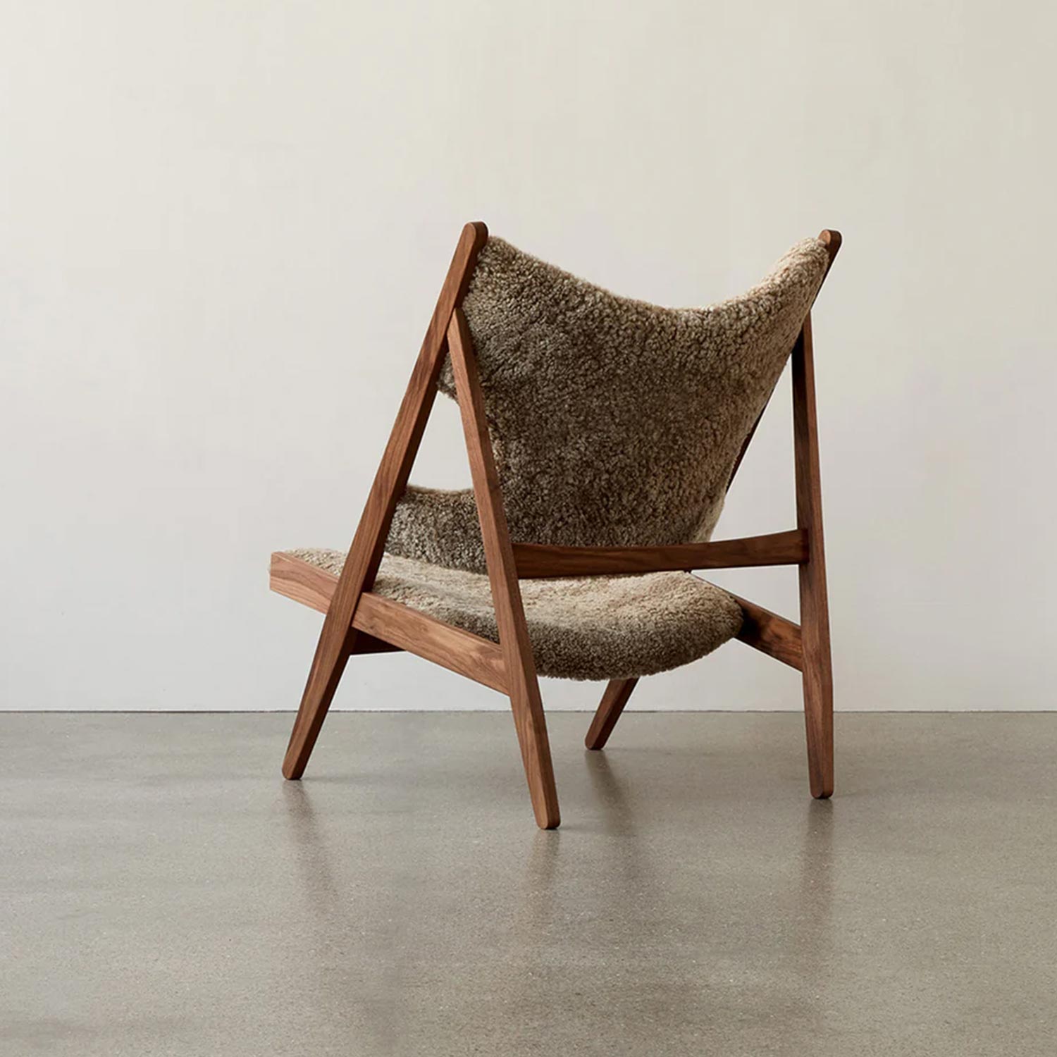 Audo - Knitting Lounge Chair dark stained oak/root