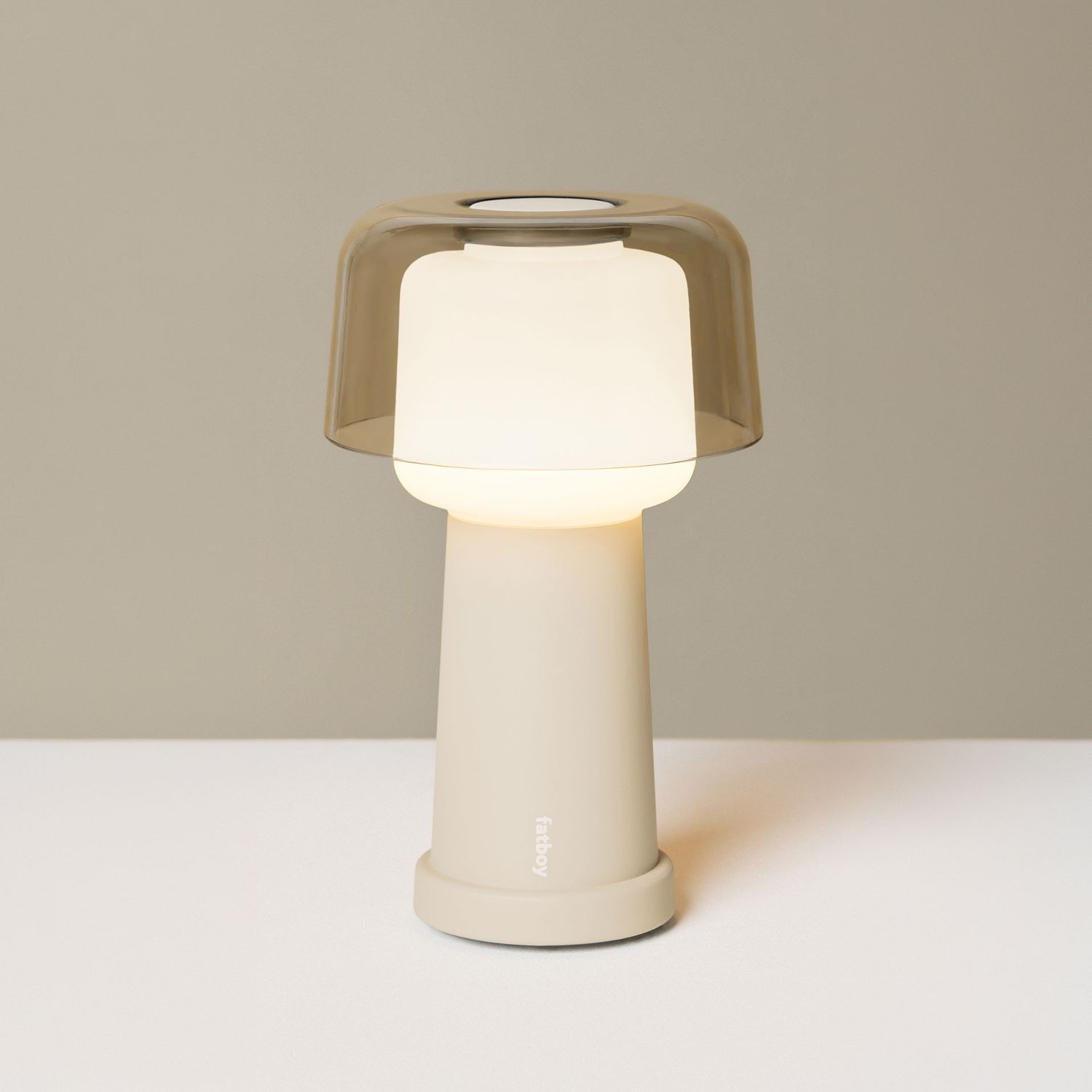 Fatboy - Revolve Portable Tischlampe sandy clay