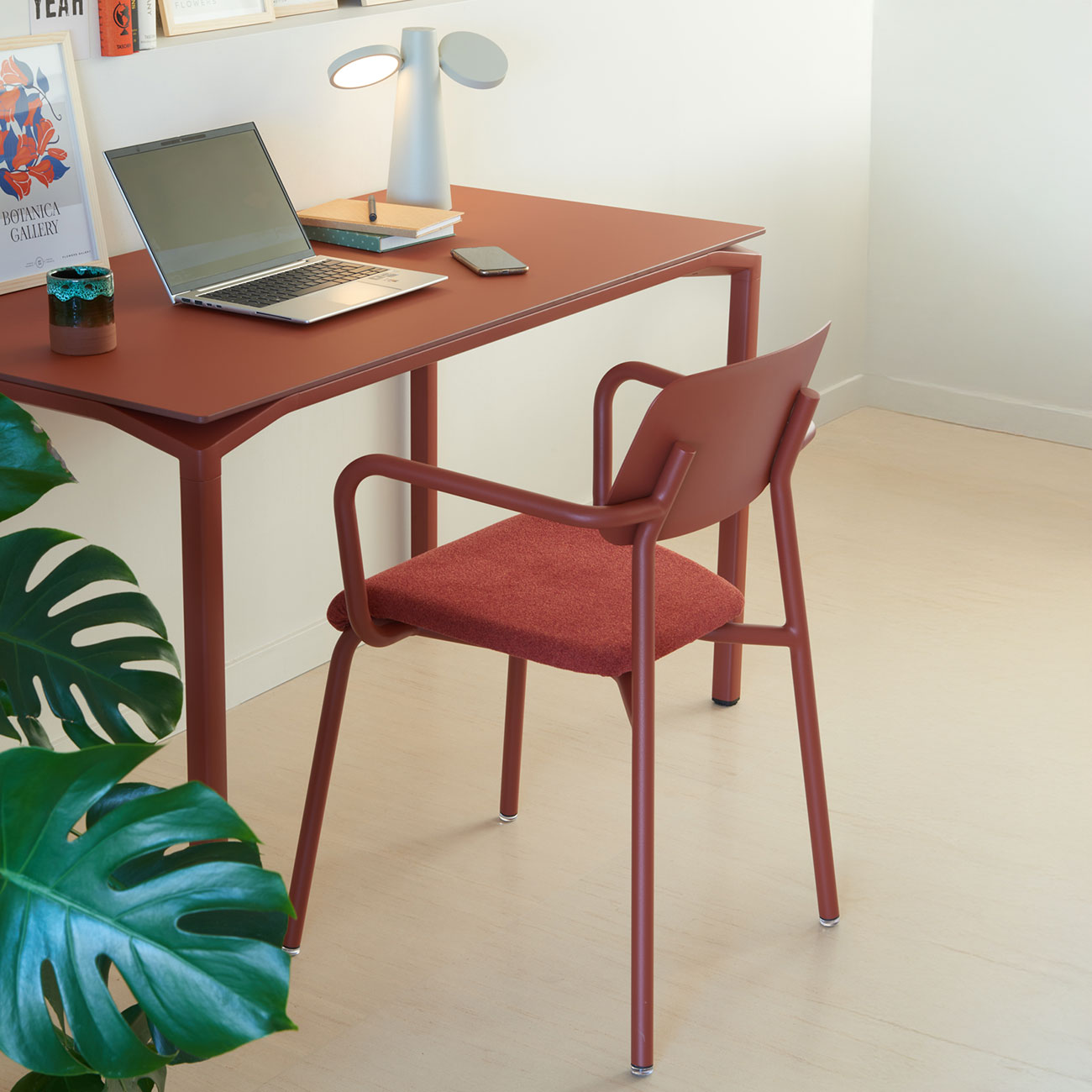 Fermob - Studie Sessel mit Stoffbezu schwarzkirsche burgundy
