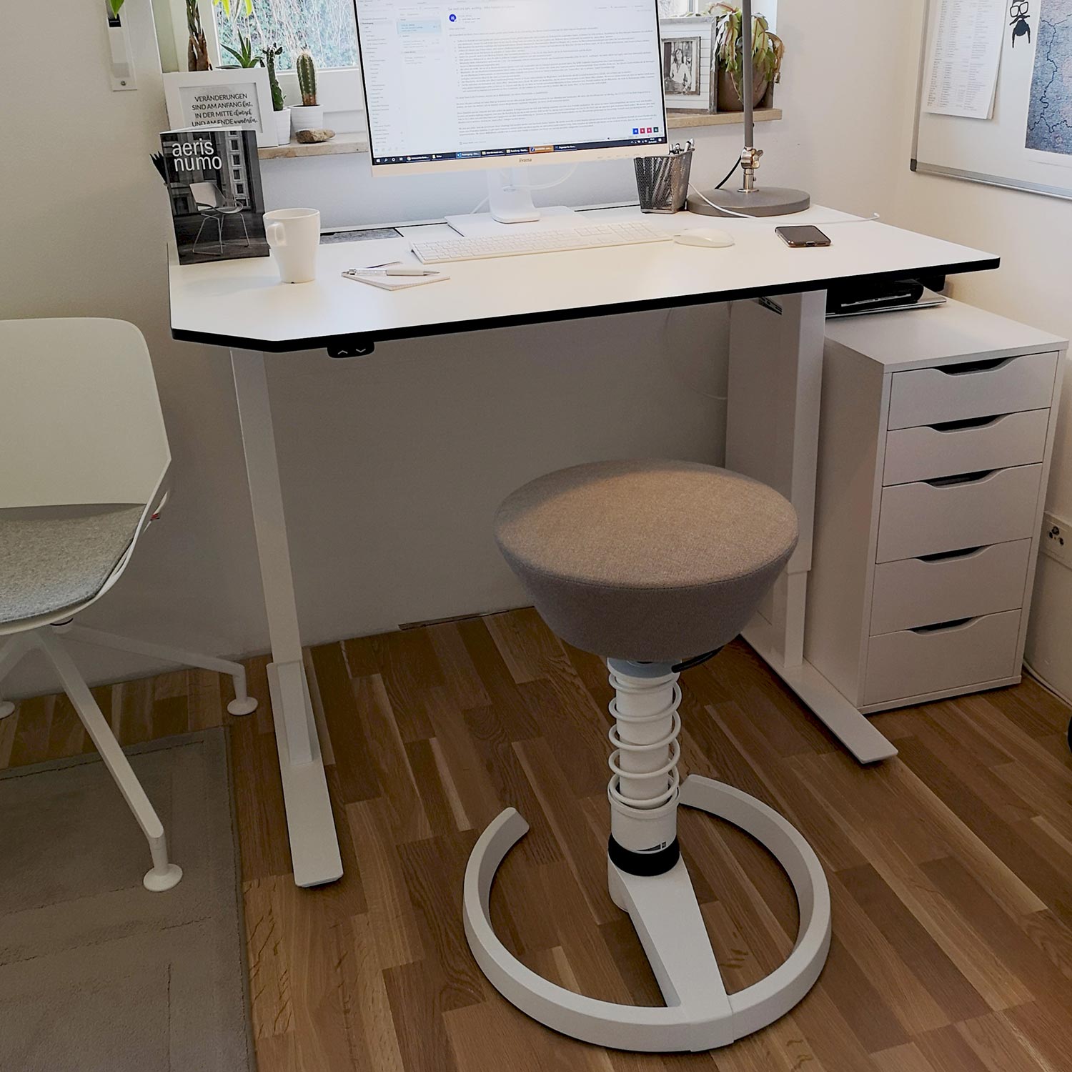 Aeris Swopper  weiss home office 69009