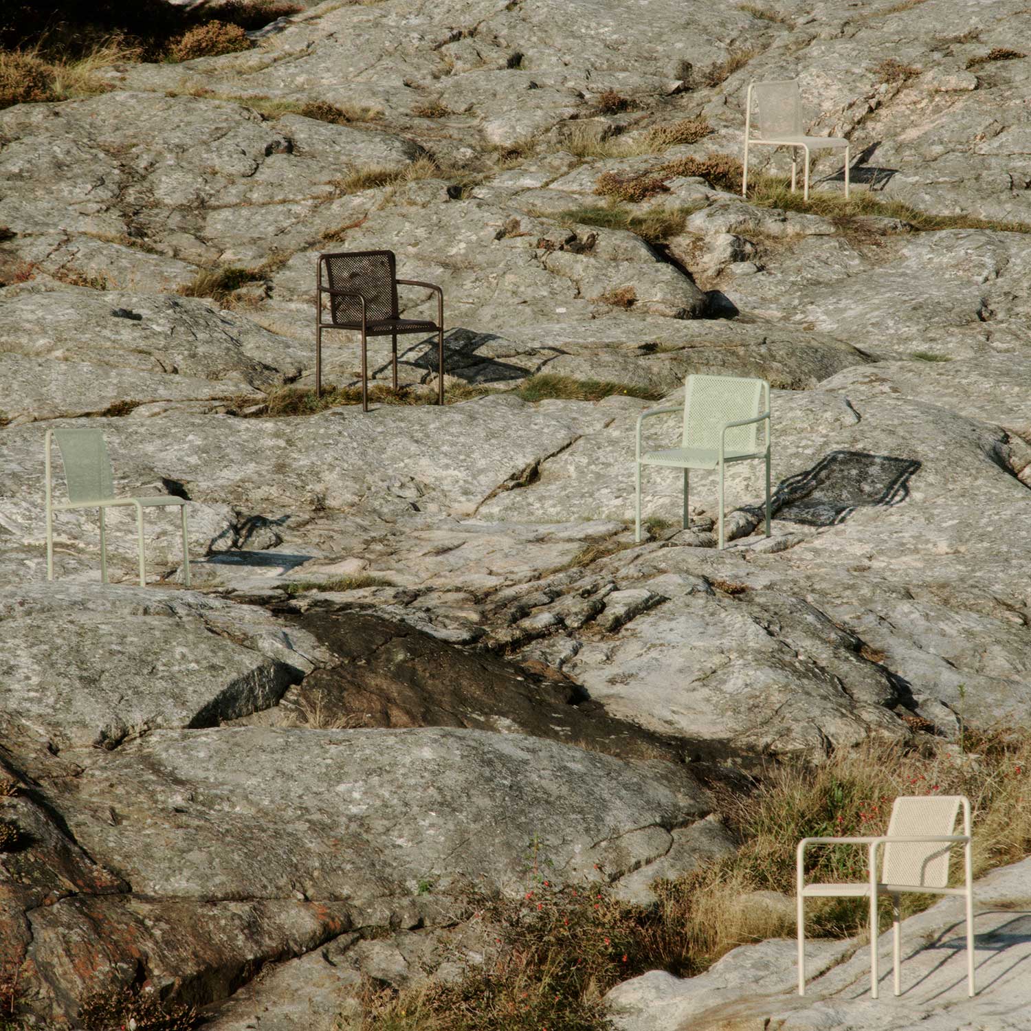 Ferm Living - Dapple Outdoor Stuhl tea green