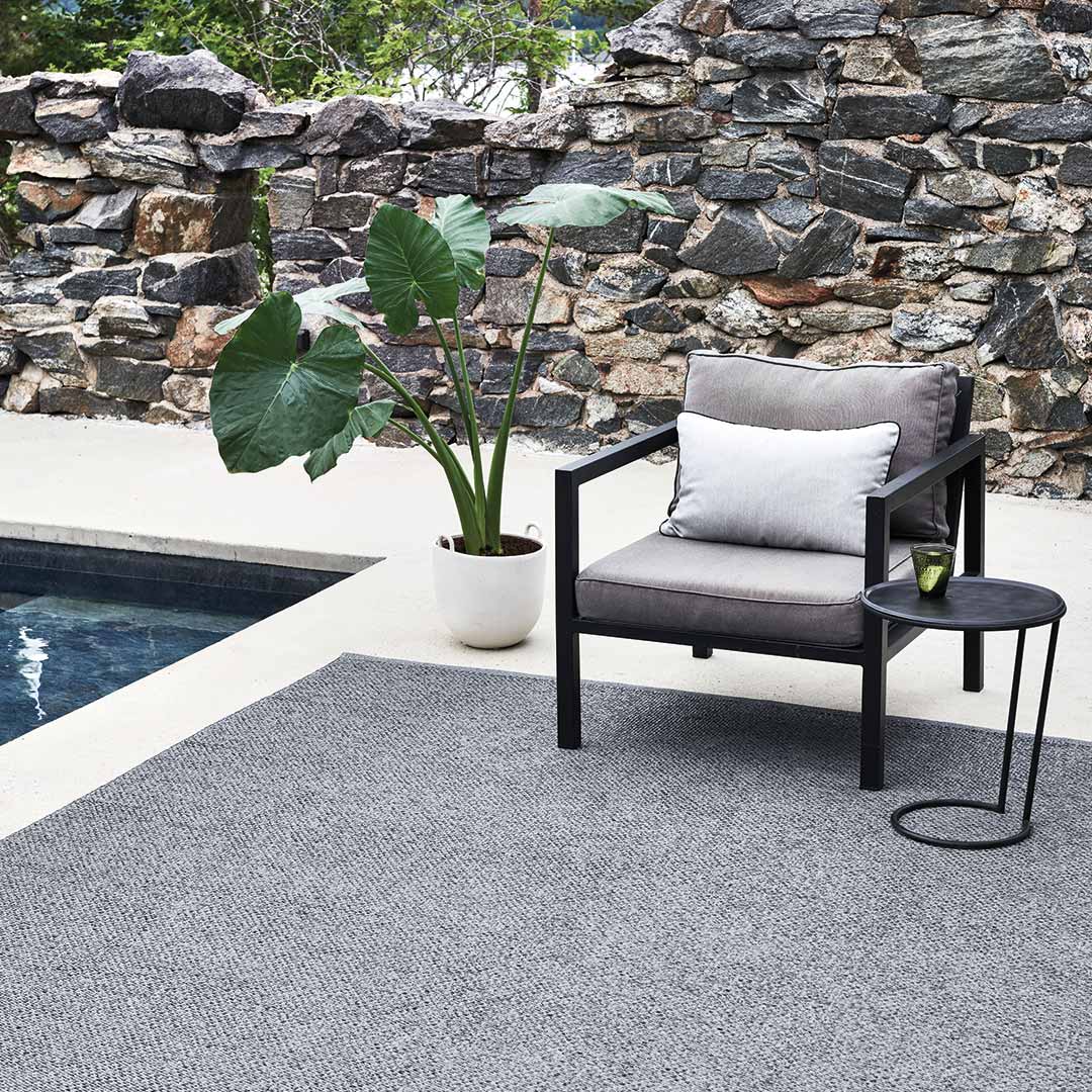 pappelina svea metallic granit black ambiente 83193