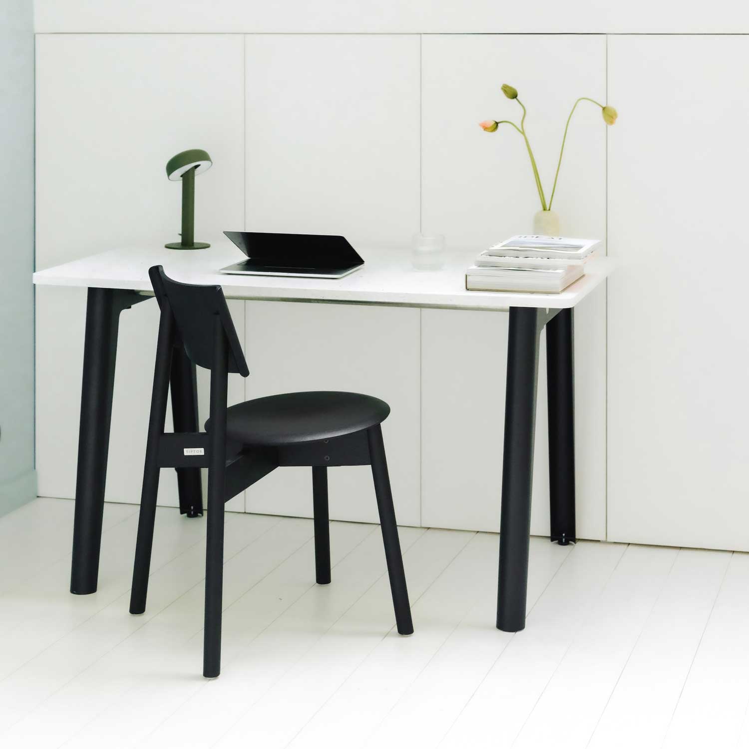 Tiptoe - SSD Stuhl Vollholz graphitschwarz