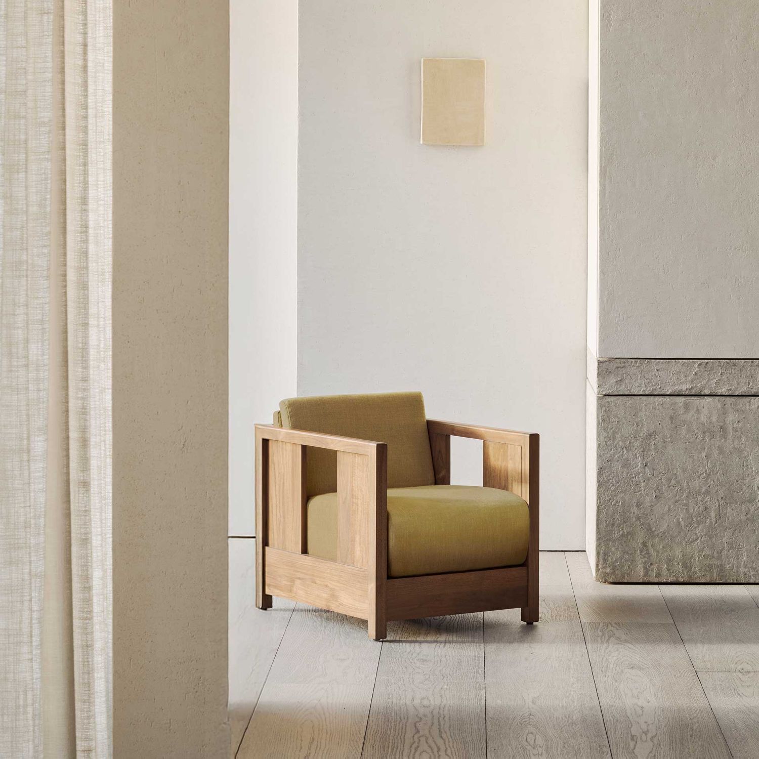 Ethnicraft - Roan Loungesessel teak / Amber Stoff