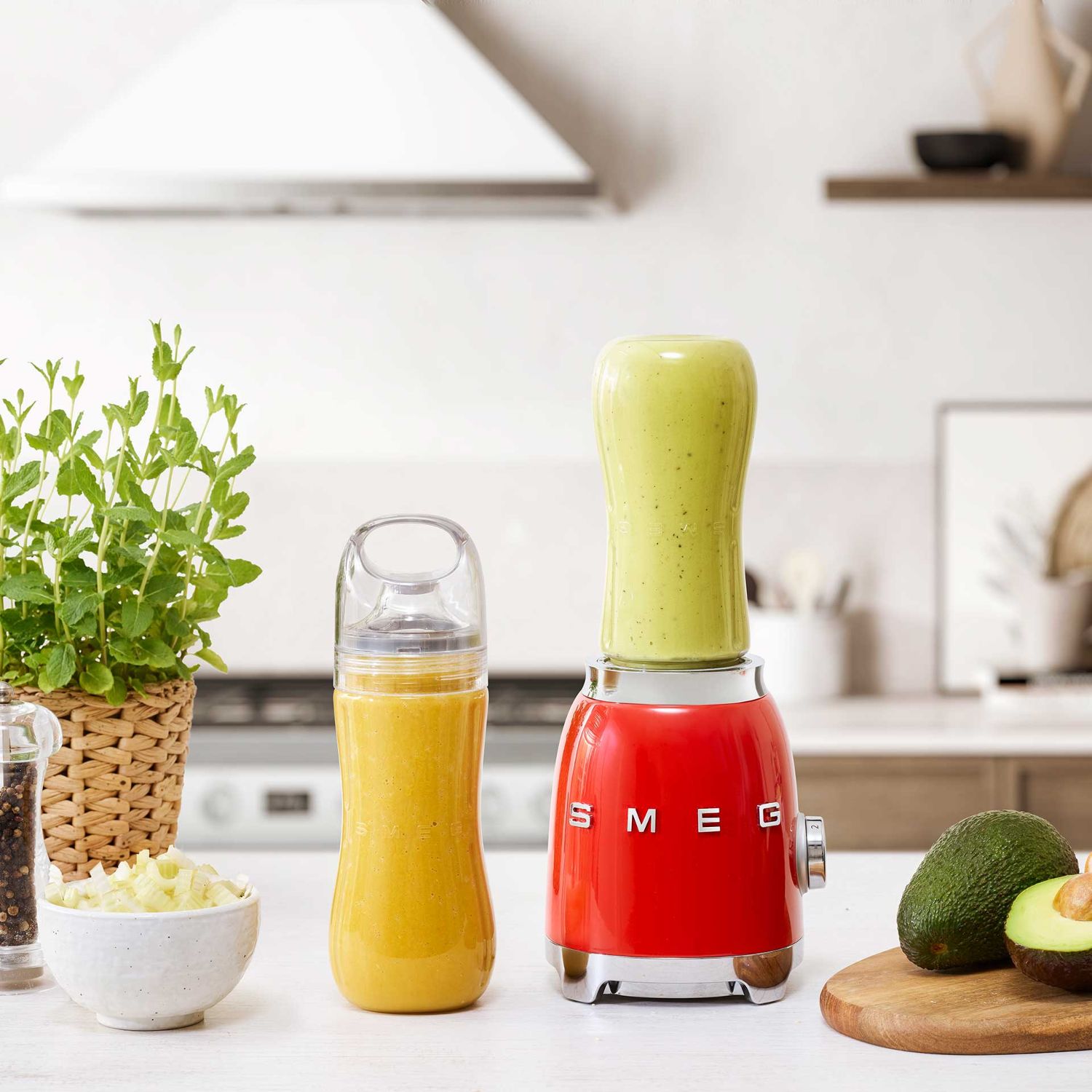 SMEG - Personal Blender PBF01 rot inkl. Zusatzflasche