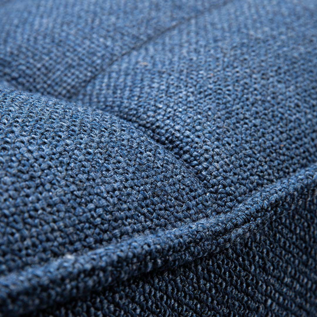 ethnicraft n701 sofa blau einsitzer stoff close up 84032