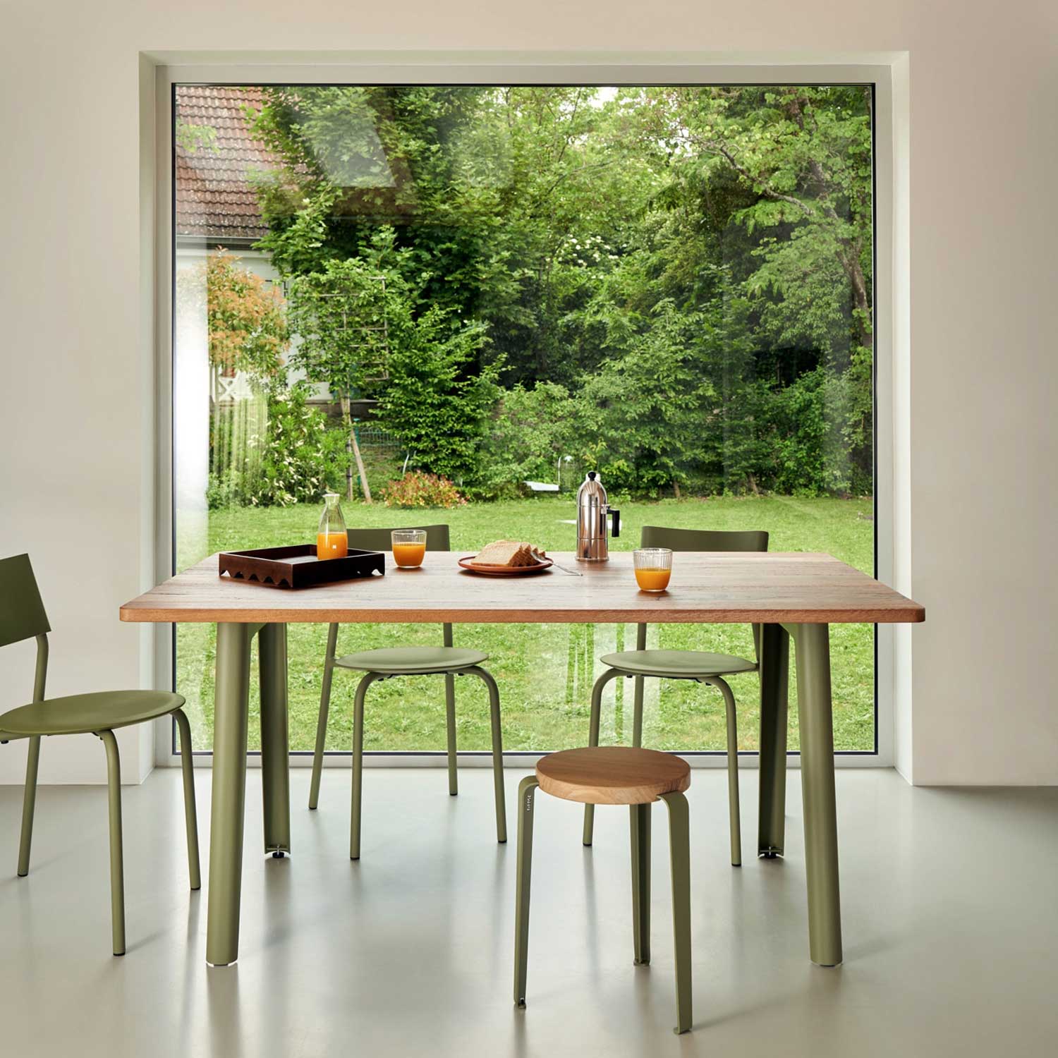 Tiptoe - New Modern Esstisch 160x95 cm cremeweiß/Eiche