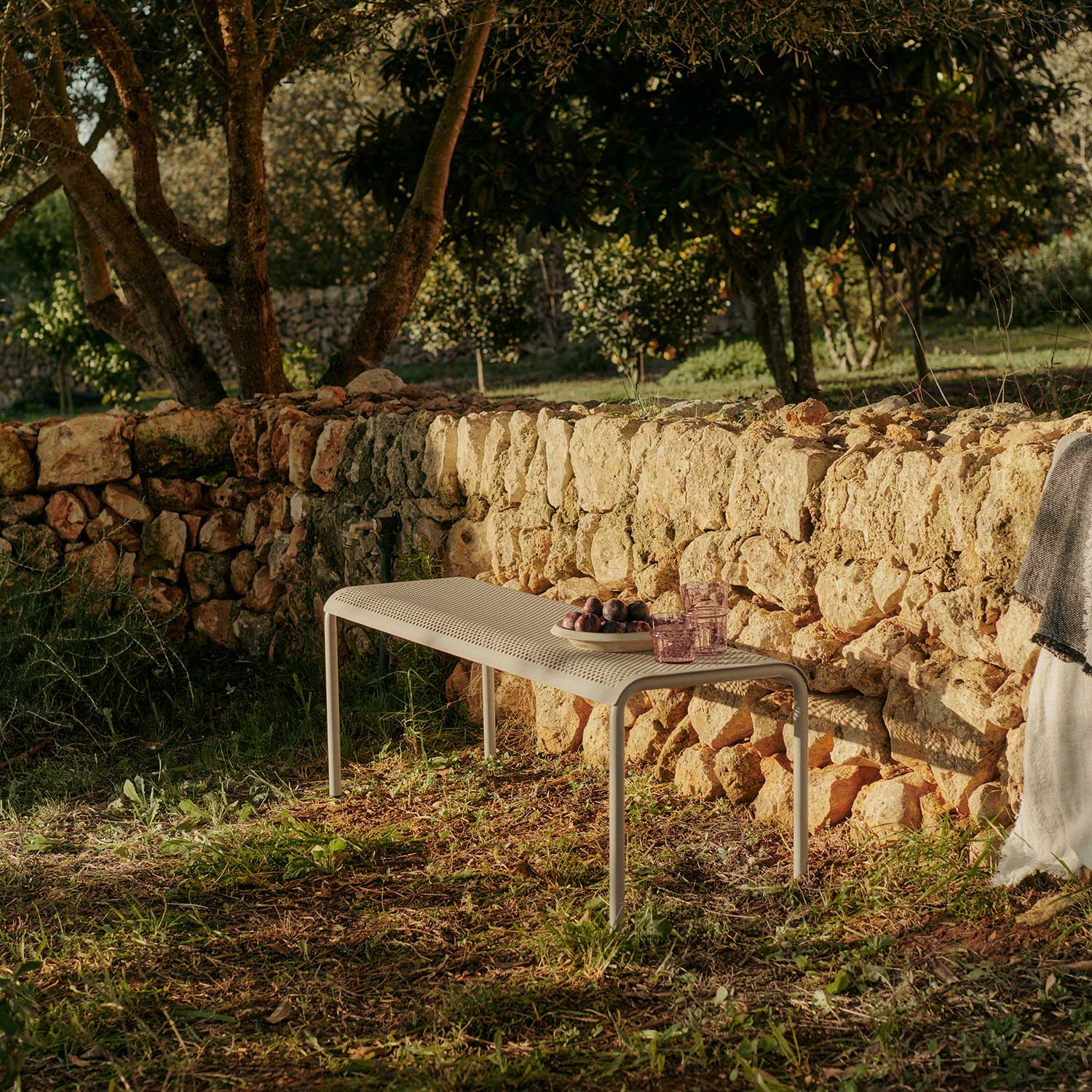 Ferm Living - Dapple Outdoor Bank cashmere