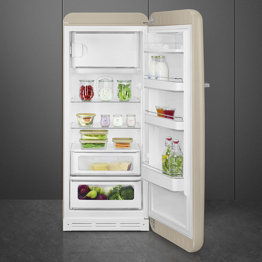 smeg kuehlschrank perfectly pale offen 98887