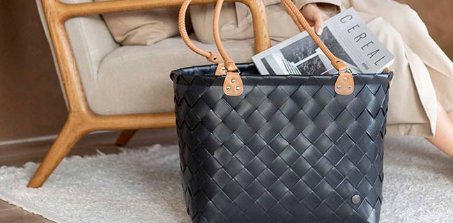 Handed By Paris Saint Maxime Black