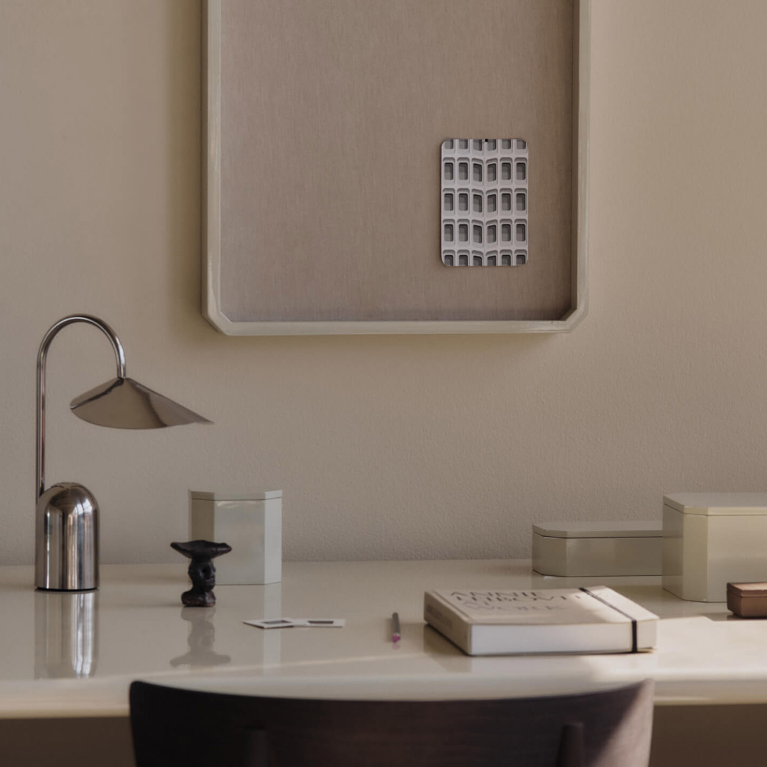 Ferm Living - Arum tragbare Leuchte bright blue
