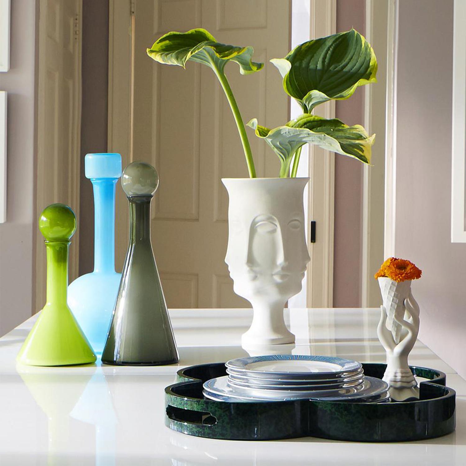 jonathan adler urn dora maar 62174