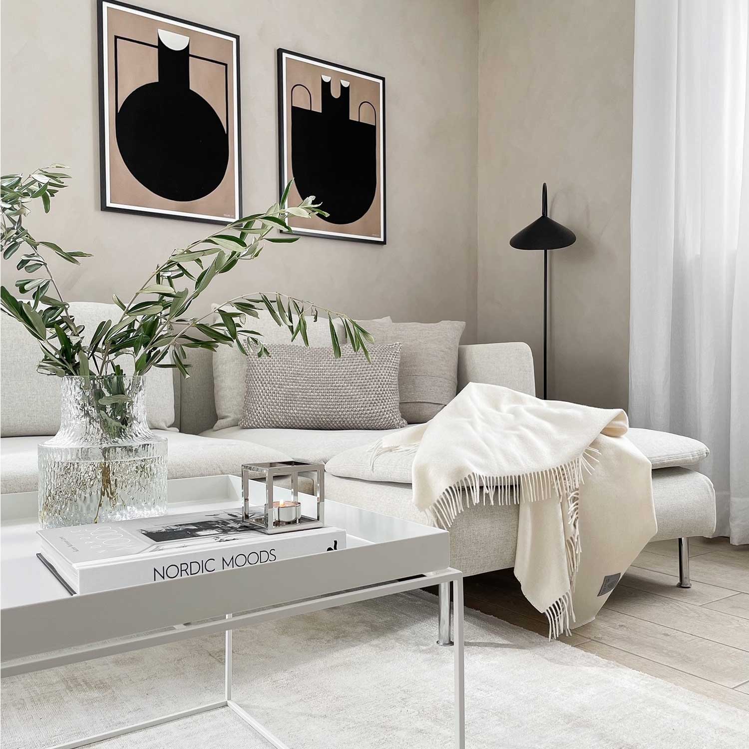 ferm living arum stehleuchte schwarz 75776