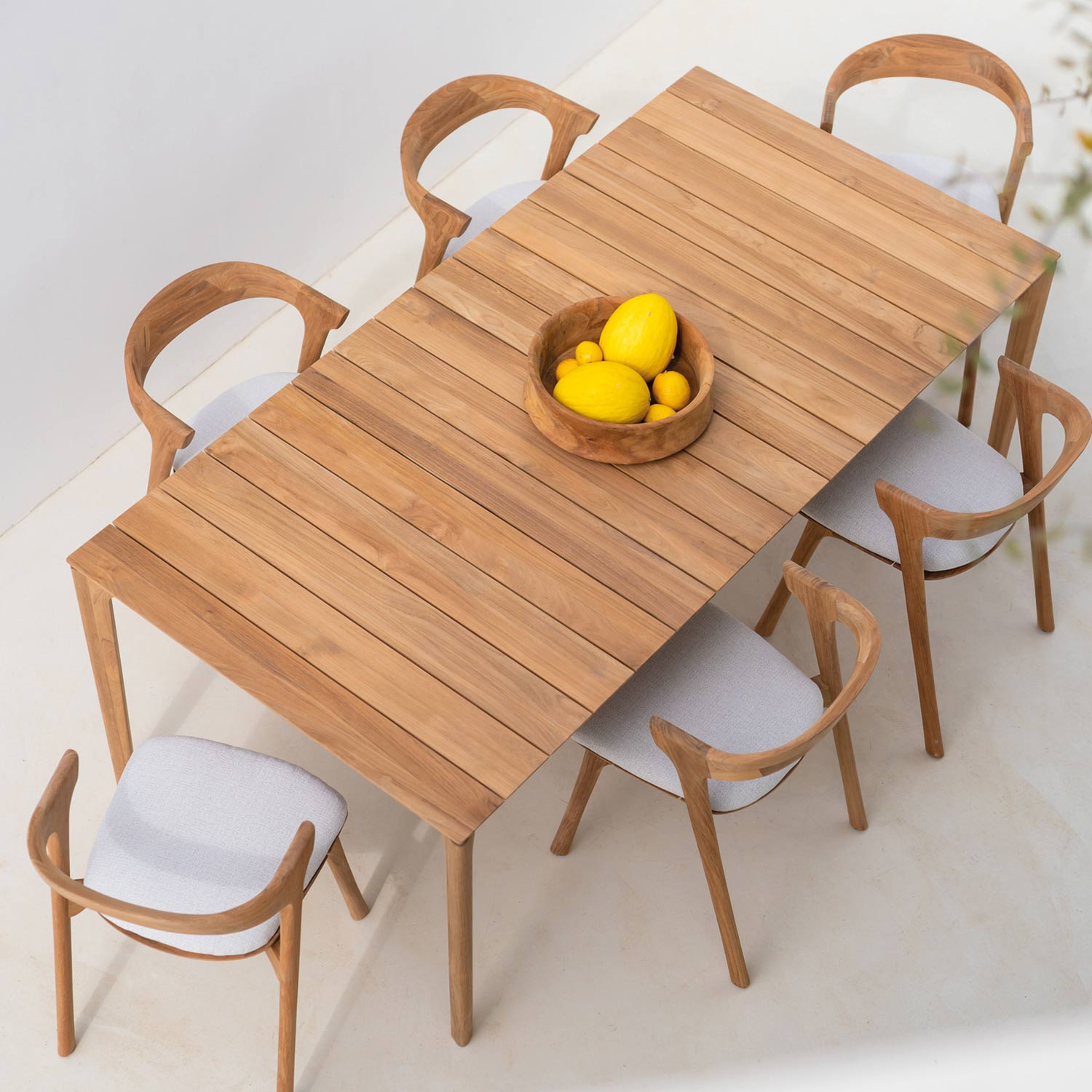ethnicraft bok stuhl fuer draussen vierertisch ambiente oben 84273