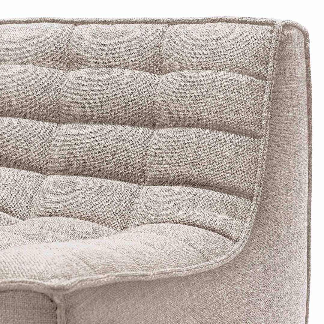 ethnucraft sofa beige zweisitzer close up lehne 83996