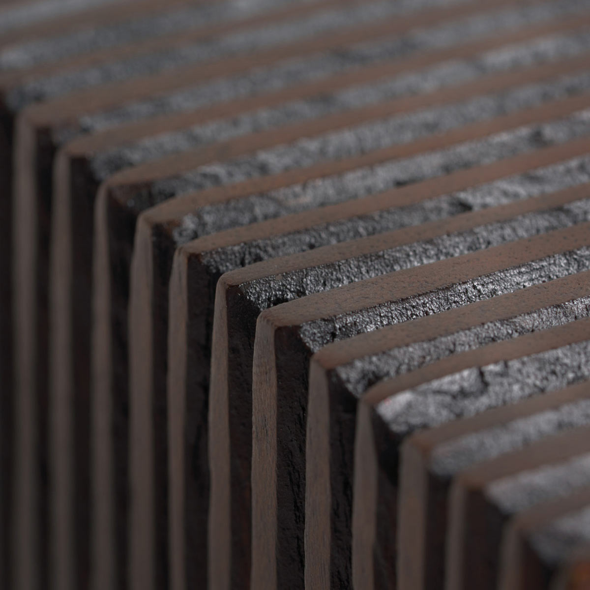 grooves close up ethnicraft 86413